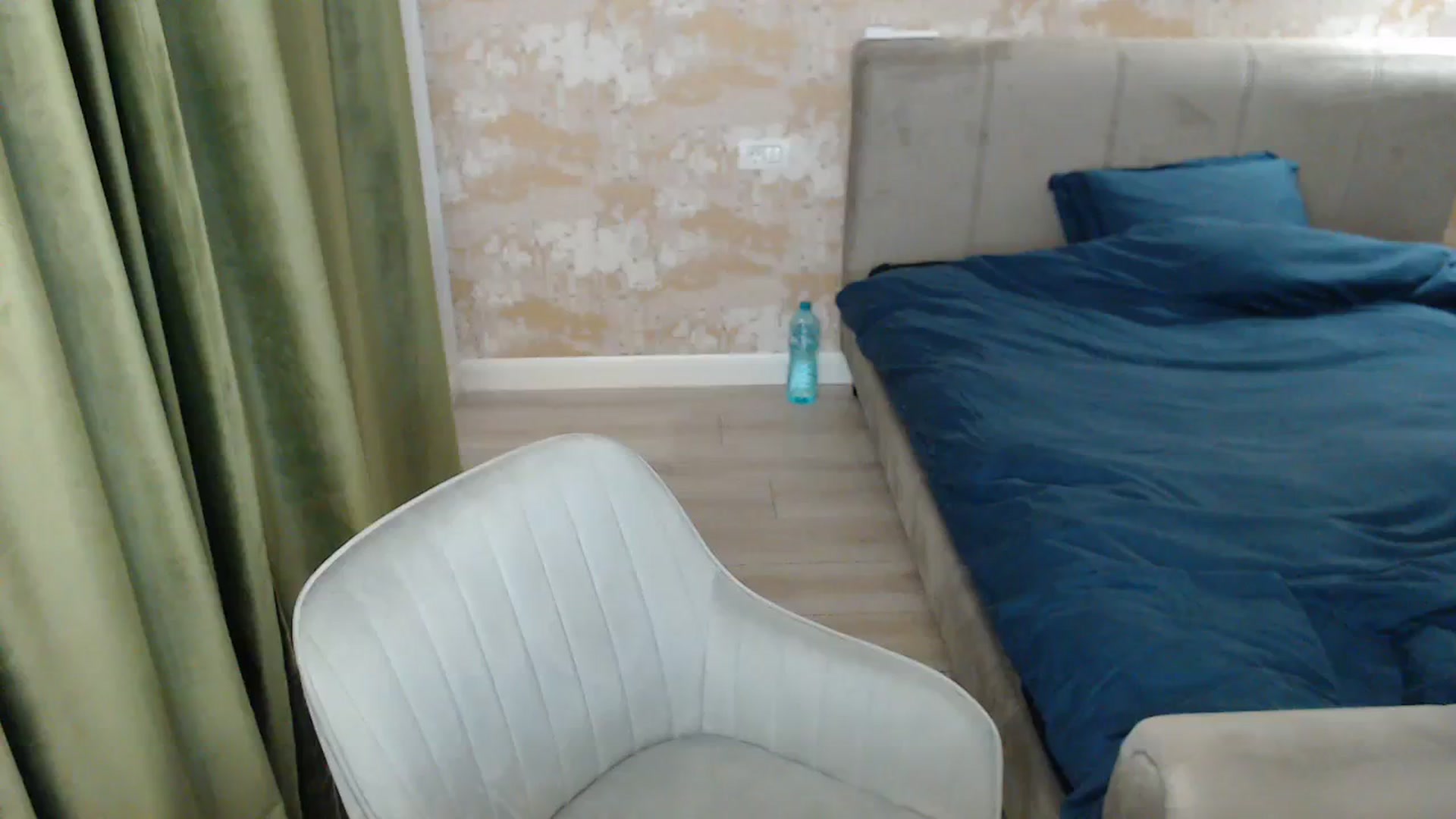 Gallery image thumbnail from Darkella's myfreecams stream on, 10/23/2023, 24:00 image 19 of 20