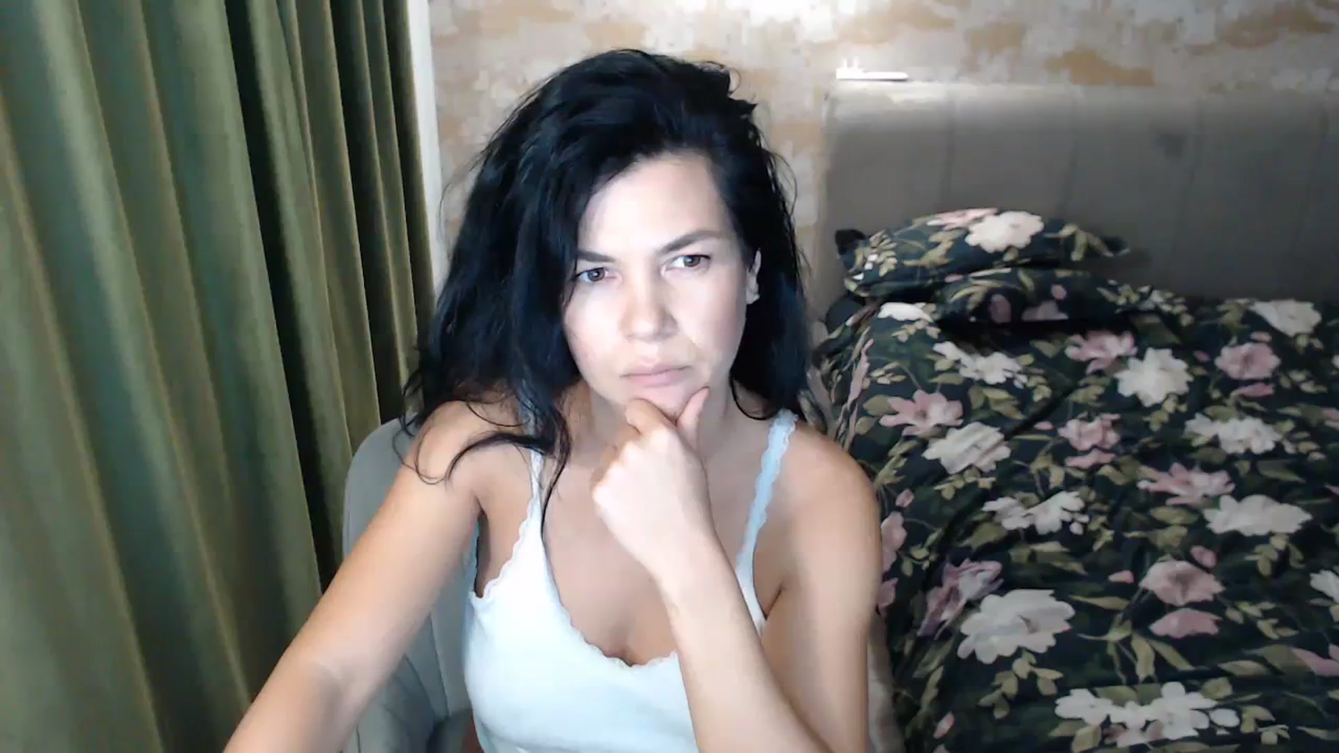 Gallery image thumbnail from Darkella's myfreecams stream on, 11/06/2023, 01:35 image 16 of 20