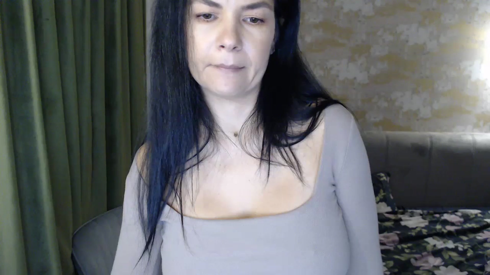Gallery image thumbnail from Darkella's myfreecams stream on, 11/12/2023, 01:26 image 3 of 20