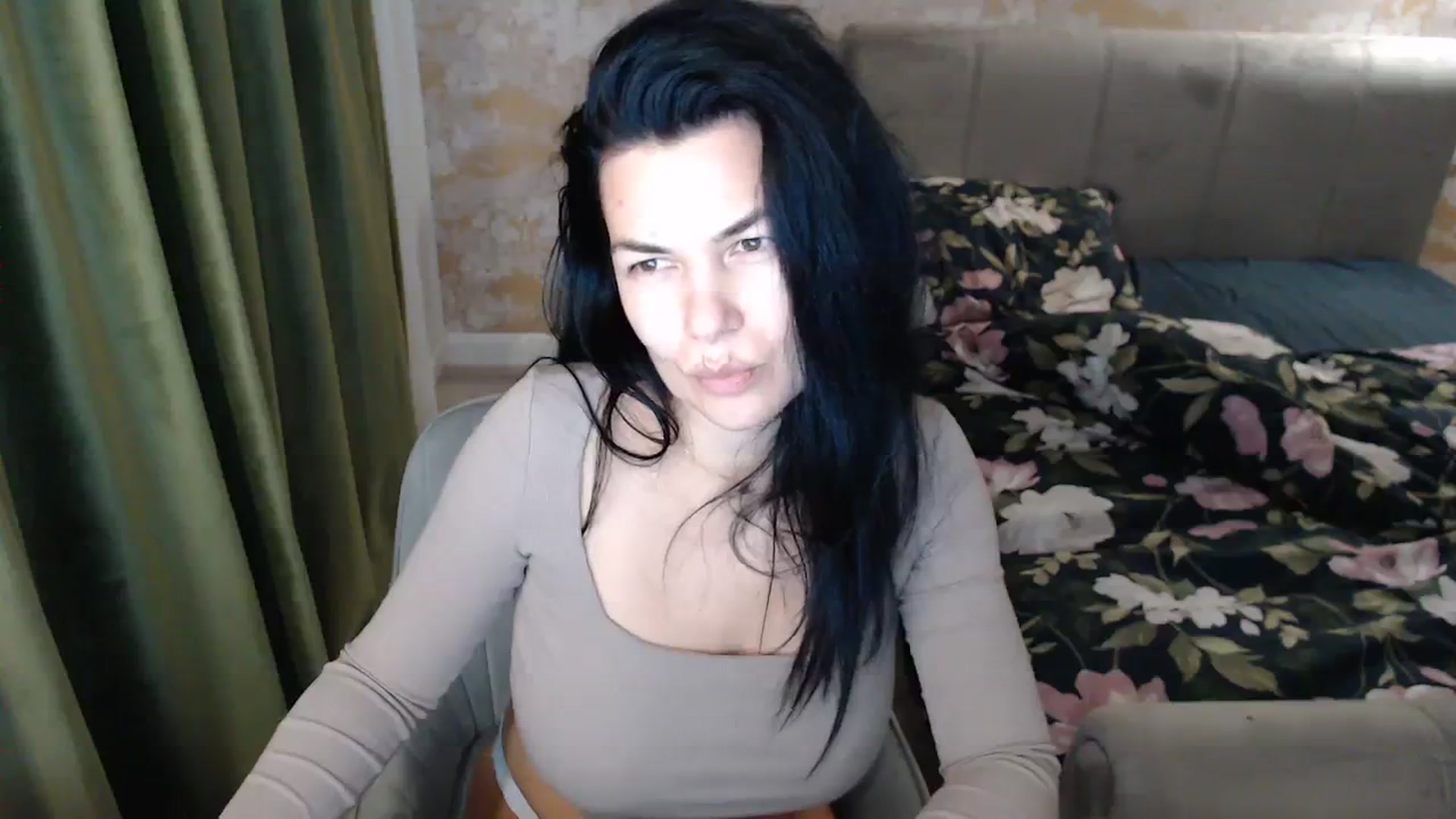 Gallery image thumbnail from Darkella's myfreecams stream on, 11/14/2023, 02:58 image 10 of 20