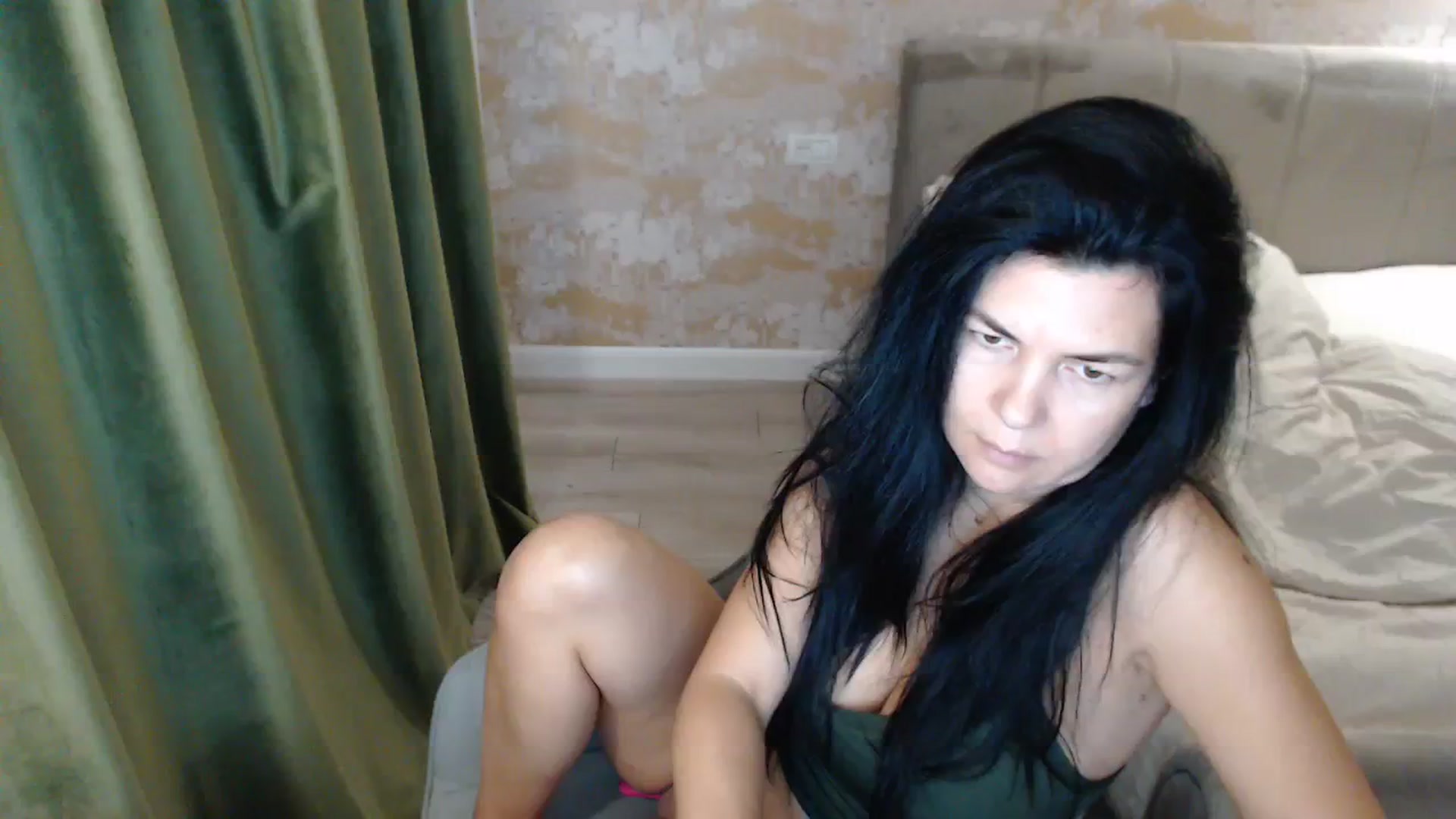 Gallery image thumbnail from Darkella's myfreecams stream on, 11/17/2023, 02:09 image 2 of 20