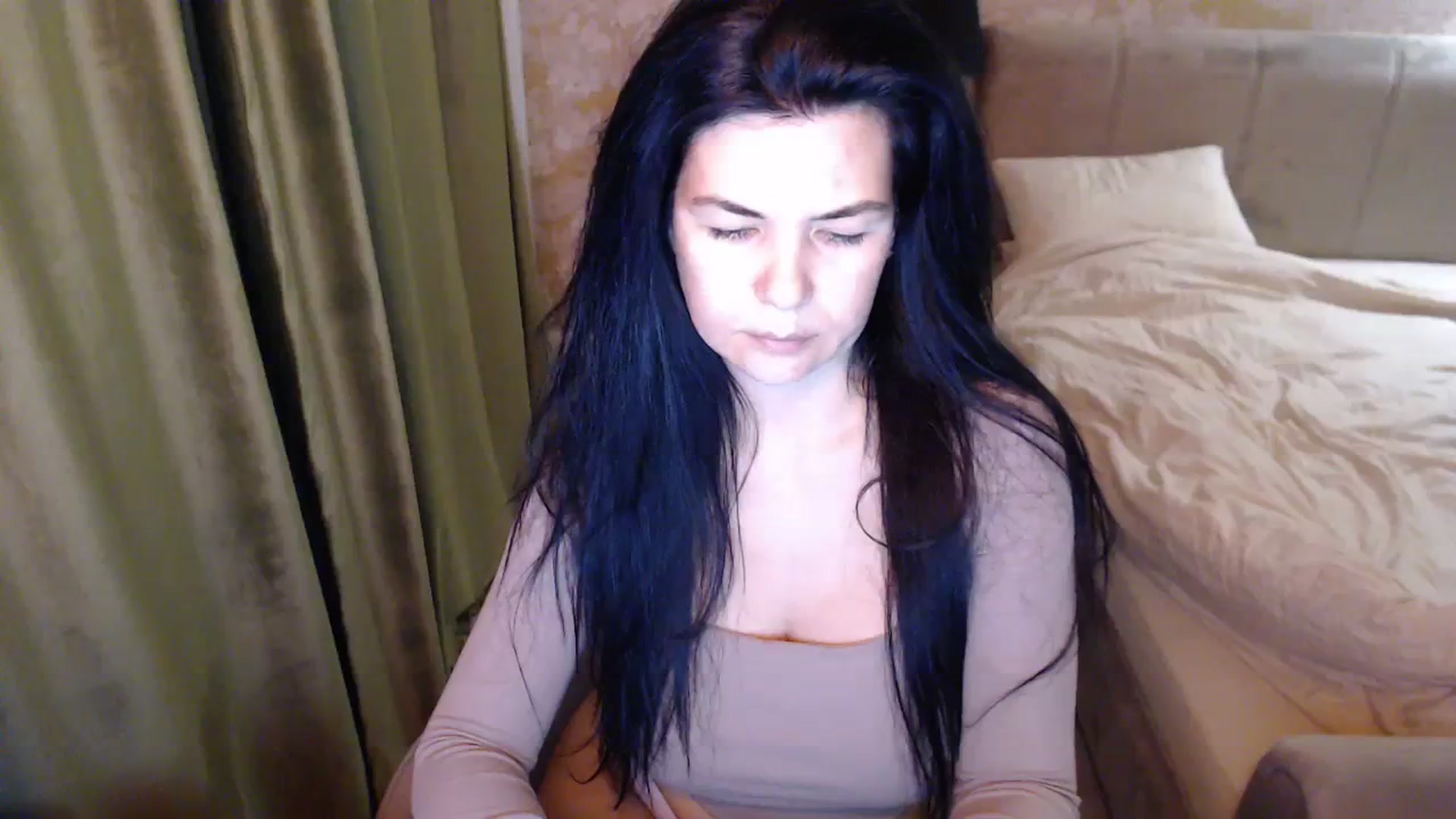 Gallery image thumbnail from Darkella's myfreecams stream on, 02/12/2024, 01:36 image 13 of 20