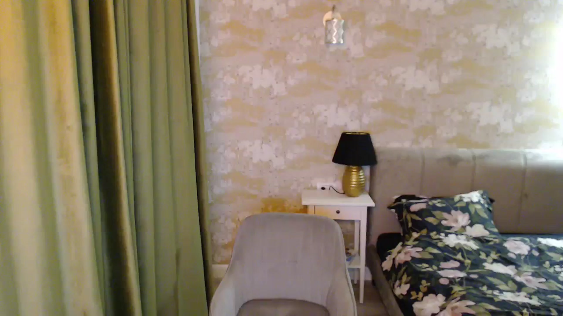 Gallery image thumbnail from Darkella's myfreecams stream on, 02/17/2024, 01:49 image 13 of 20