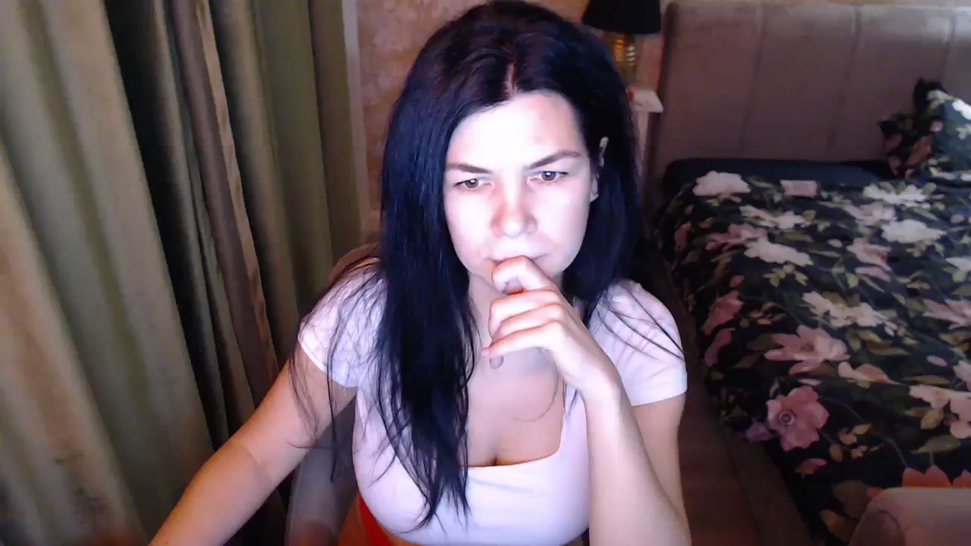 Gallery image thumbnail from Darkella's myfreecams stream on, 02/26/2024, 24:50 image 18 of 20