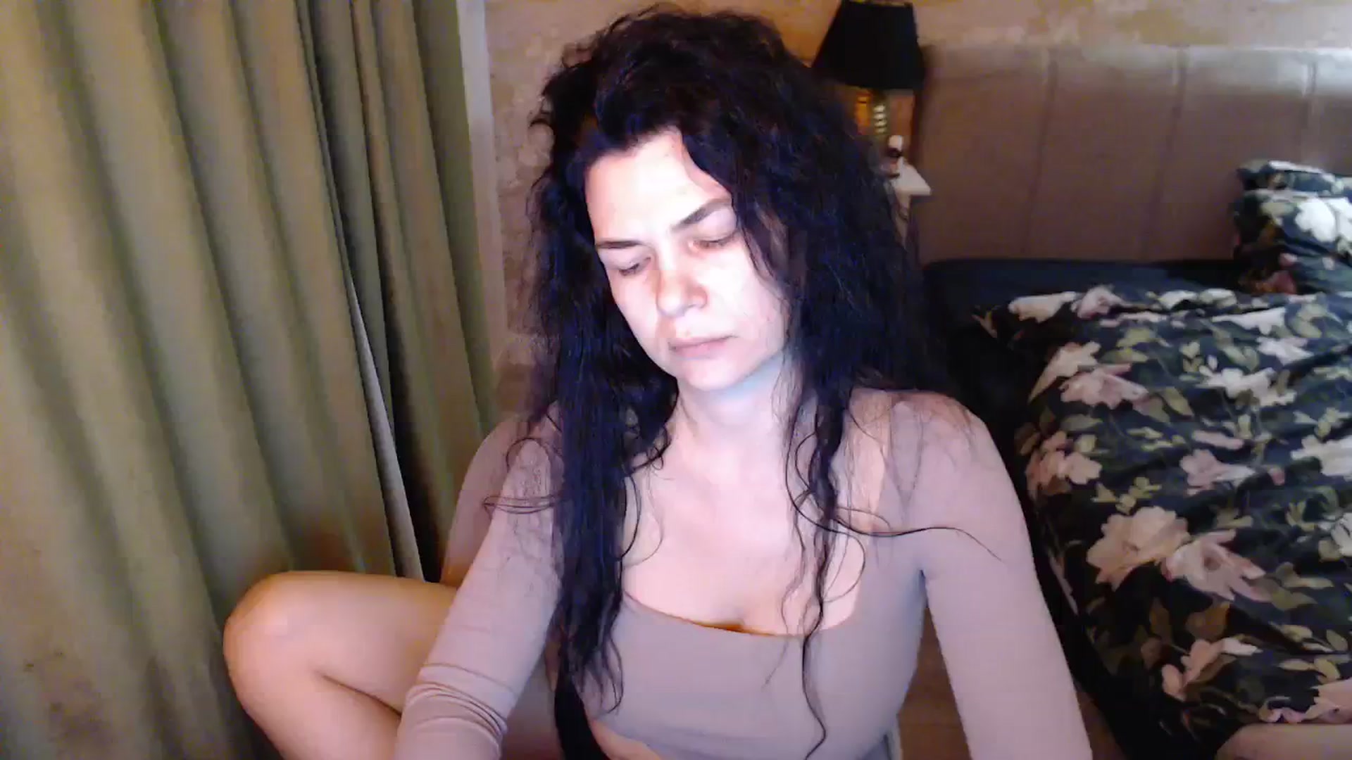 Gallery image thumbnail from Darkella's myfreecams stream on, 02/29/2024, 01:09 image 4 of 20