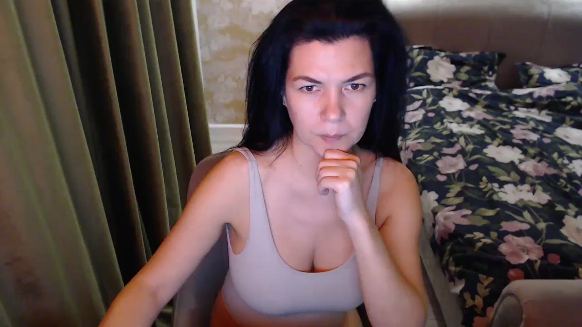Gallery image thumbnail from Darkella's myfreecams stream on, 03/01/2024, 24:00 image 10 of 20