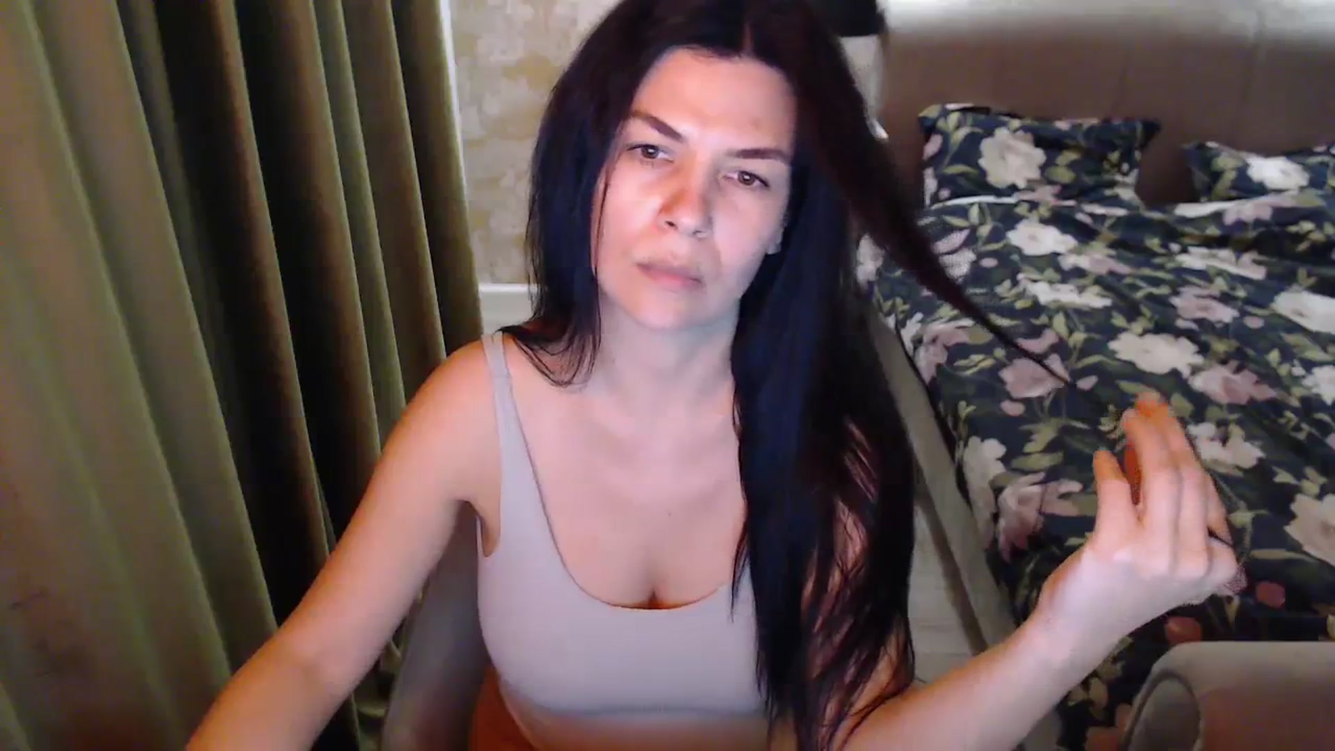 Gallery image thumbnail from Darkella's myfreecams stream on, 03/01/2024, 01:28 image 13 of 20