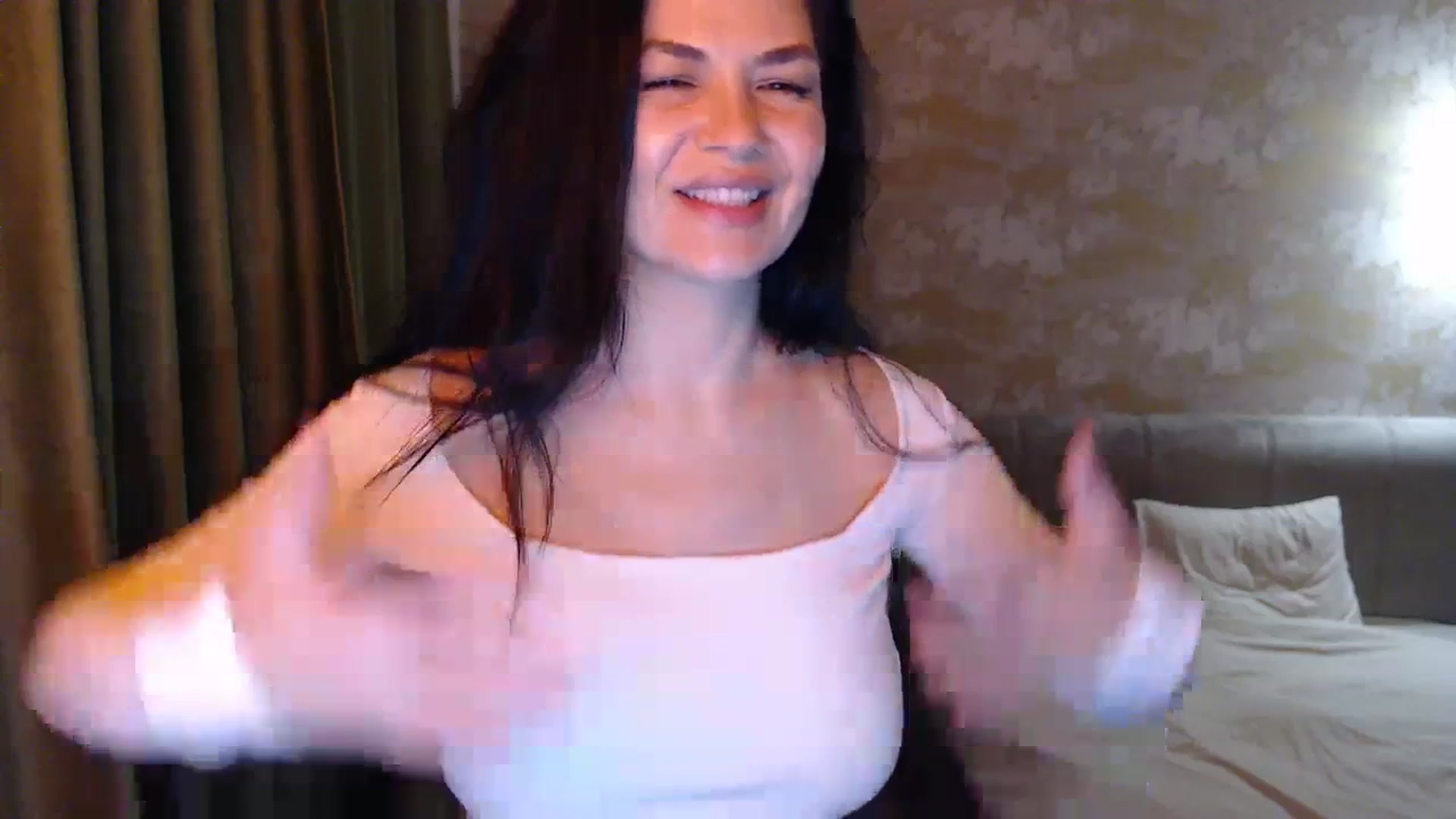 Gallery image thumbnail from Darkella's myfreecams stream on, 03/06/2024, 24:52 image 7 of 20