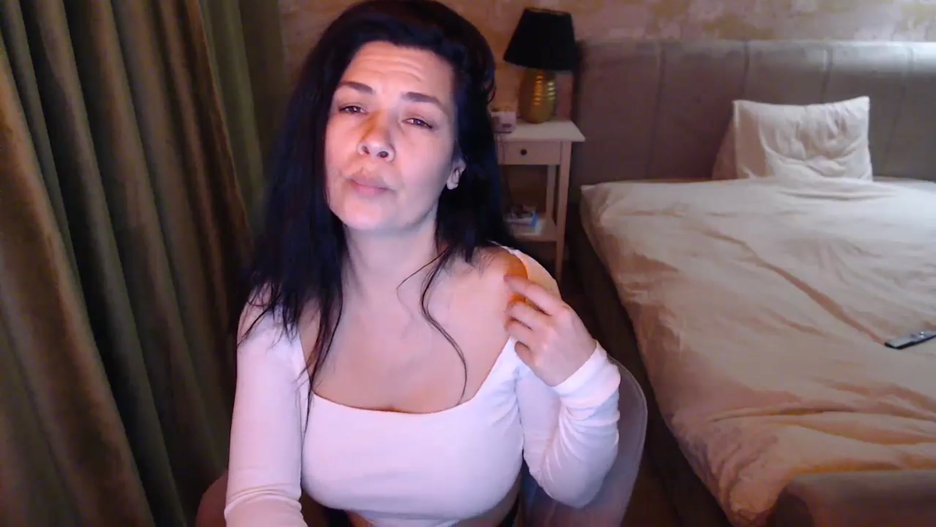 Gallery image thumbnail from Darkella's myfreecams stream on, 03/06/2024, 01:47 image 18 of 20
