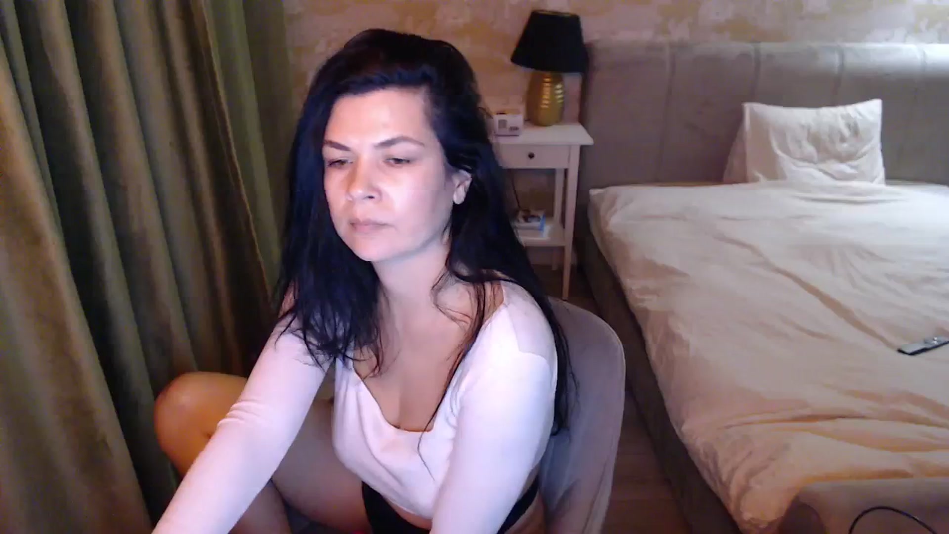 Gallery image thumbnail from Darkella's myfreecams stream on, 03/06/2024, 01:47 image 5 of 20