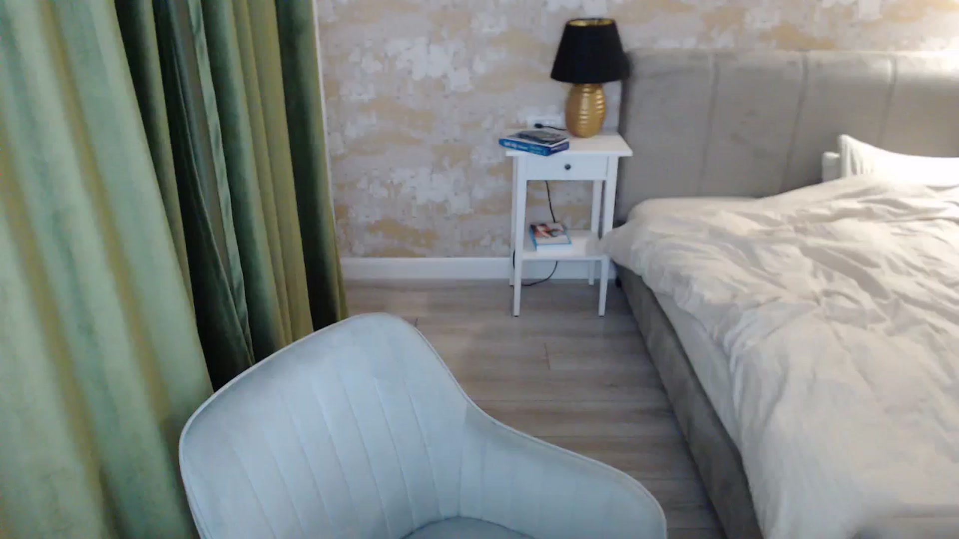 Gallery image thumbnail from Darkella's myfreecams stream on, 03/23/2024, 24:25 image 6 of 20