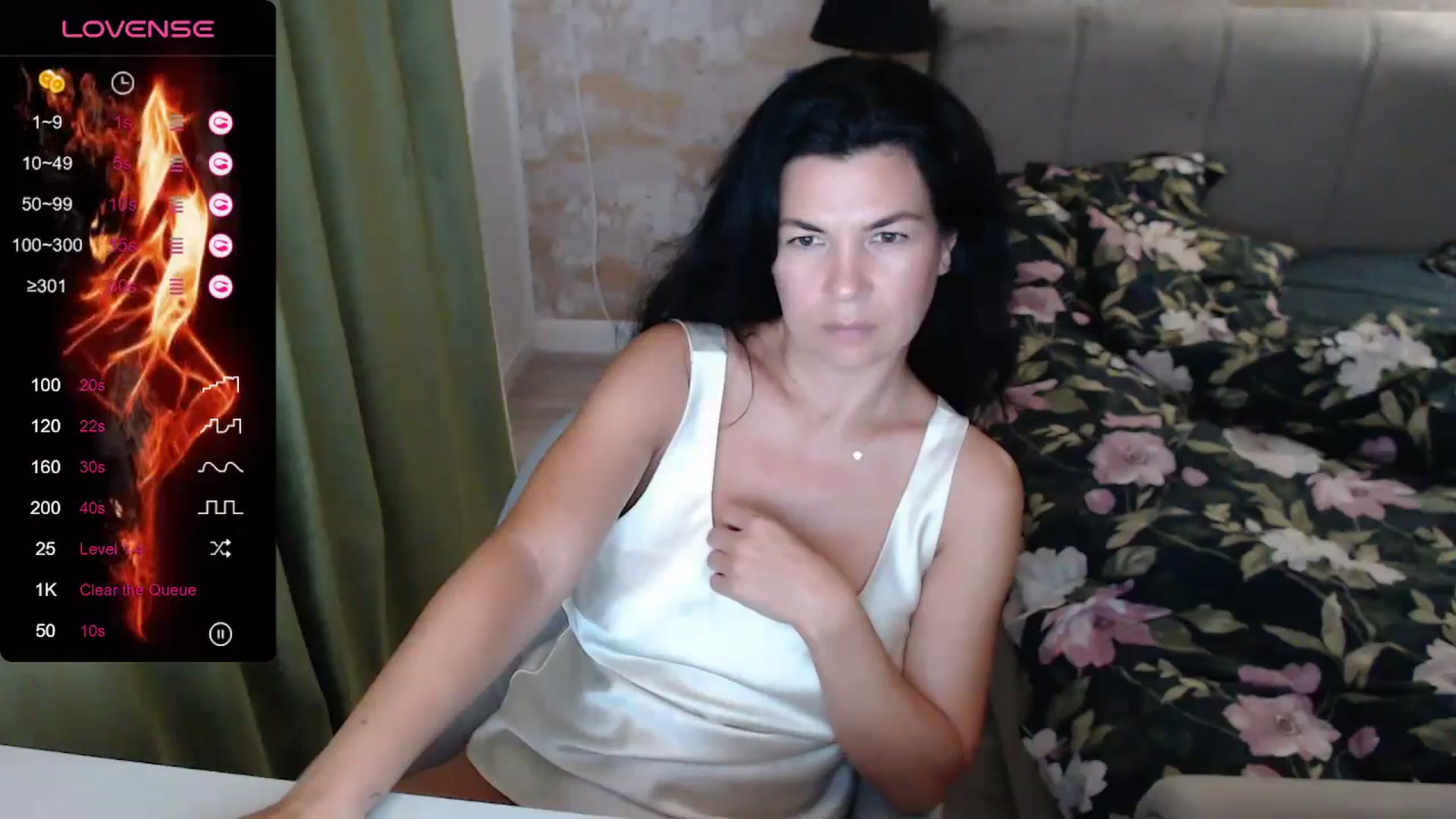 Gallery image thumbnail from Darkella's myfreecams stream on, 06/25/2024, 24:25 image 6 of 20