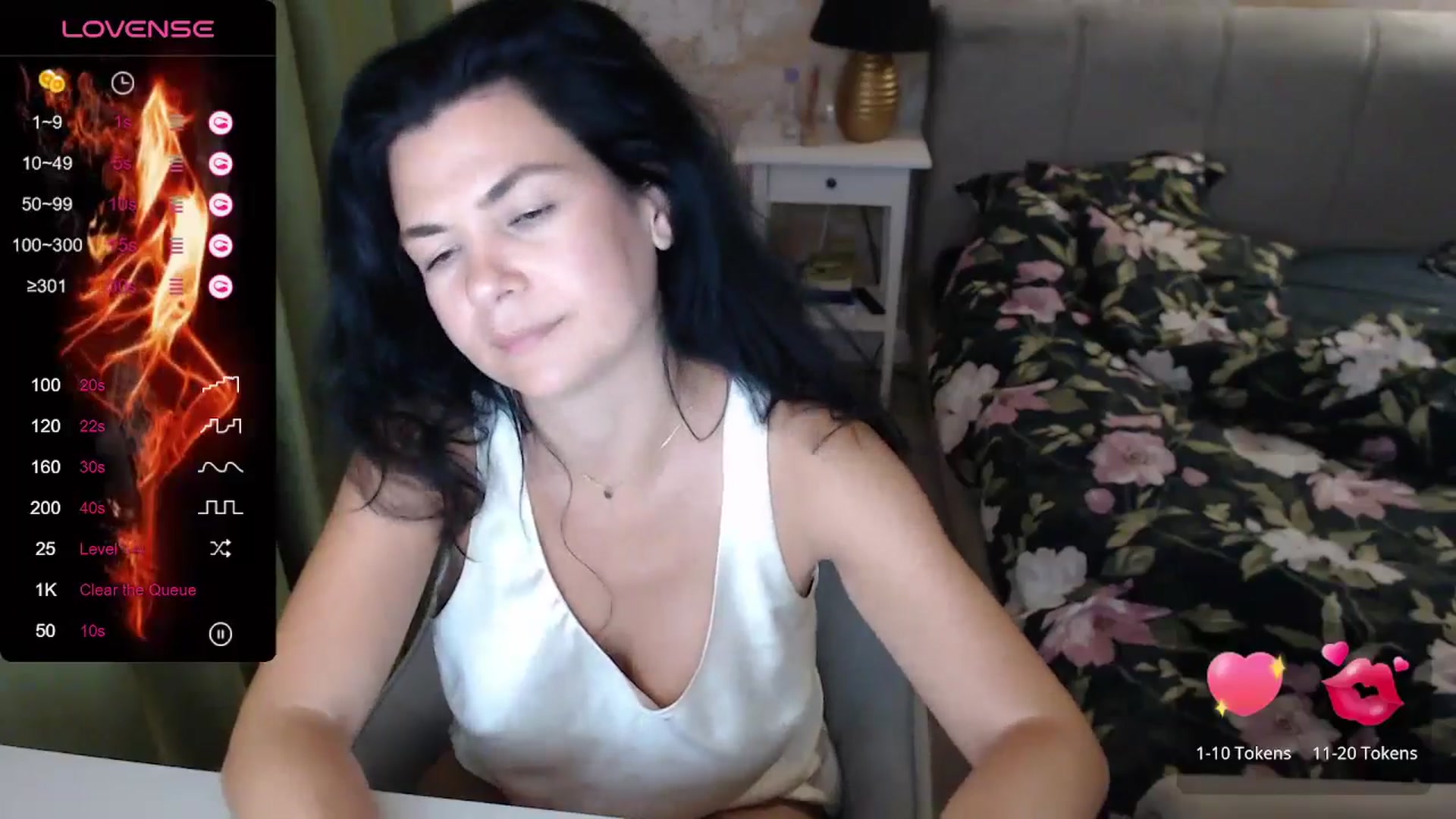 Gallery image thumbnail from Darkella's myfreecams stream on, 06/25/2024, 24:25 image 14 of 20
