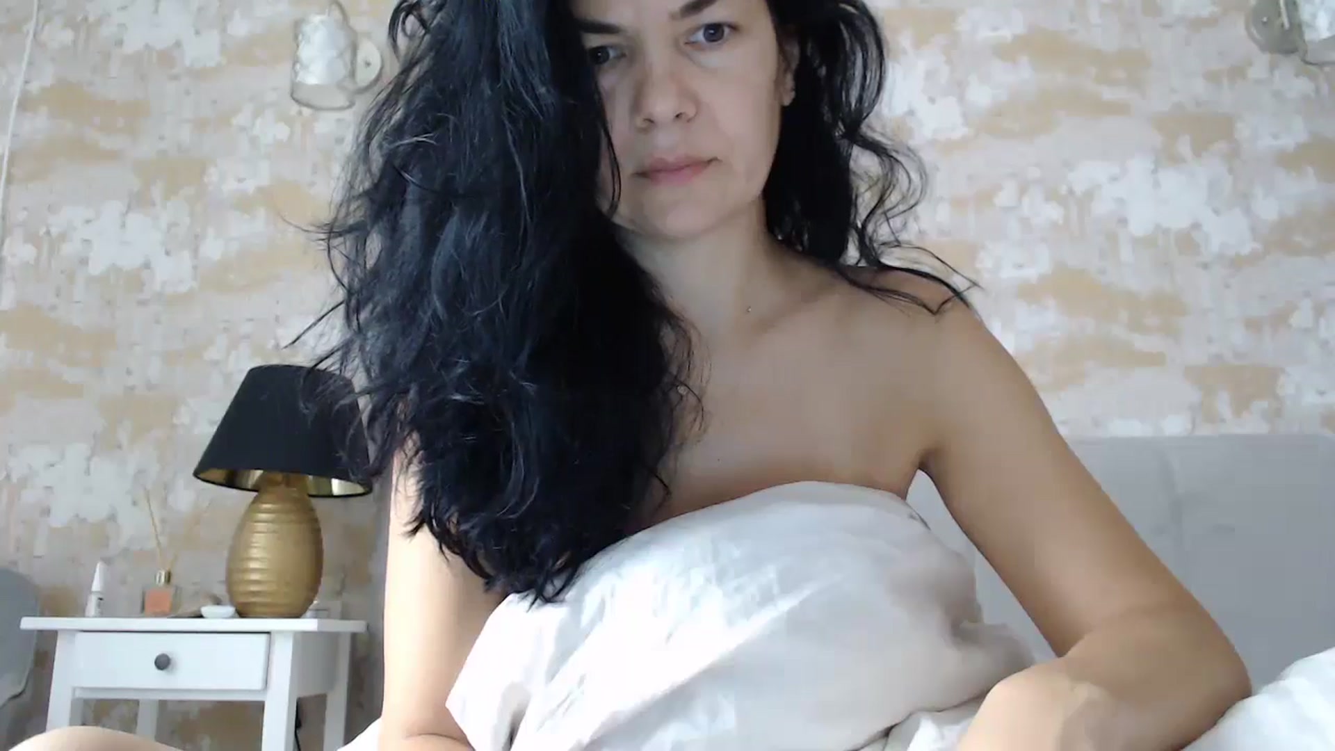 Gallery image thumbnail from Darkella's myfreecams stream on, 07/04/2024, 12:32 image 13 of 20