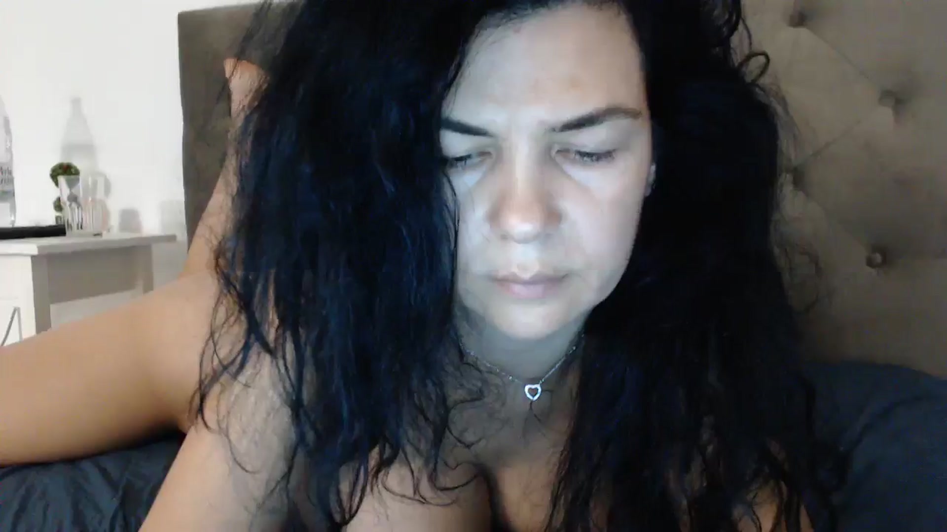 Gallery image thumbnail from Darkella's myfreecams stream on, 07/10/2024, 24:32 image 5 of 20