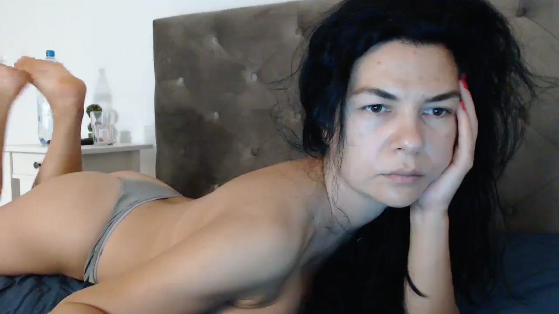 Gallery image thumbnail from Darkella's myfreecams stream on, 07/10/2024, 24:32 image 19 of 20