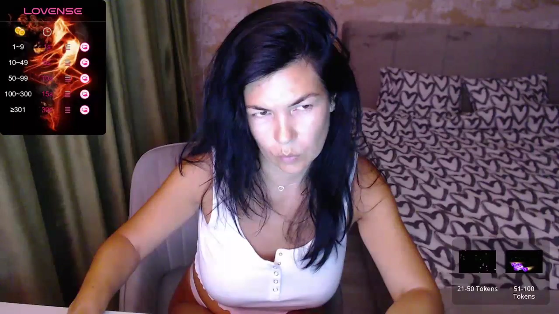 Gallery image thumbnail from Darkella's myfreecams stream on, 08/11/2024, 01:19 image 14 of 20