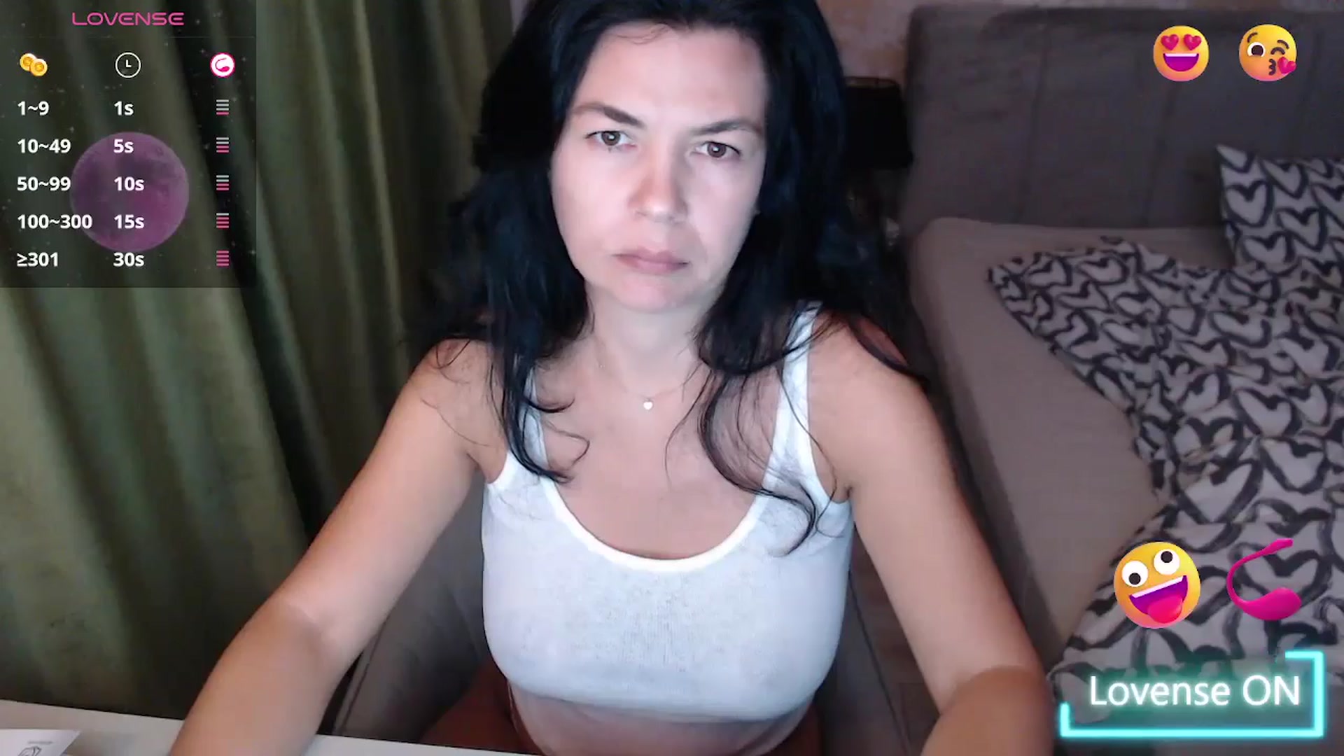 Gallery image thumbnail from Darkella's myfreecams stream on, 09/17/2024, 04:16 image 3 of 20