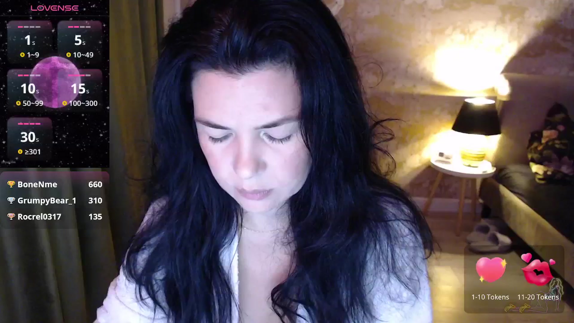 Gallery image thumbnail from Darkella's myfreecams stream on, 10/21/2024, 24:49 image 2 of 20