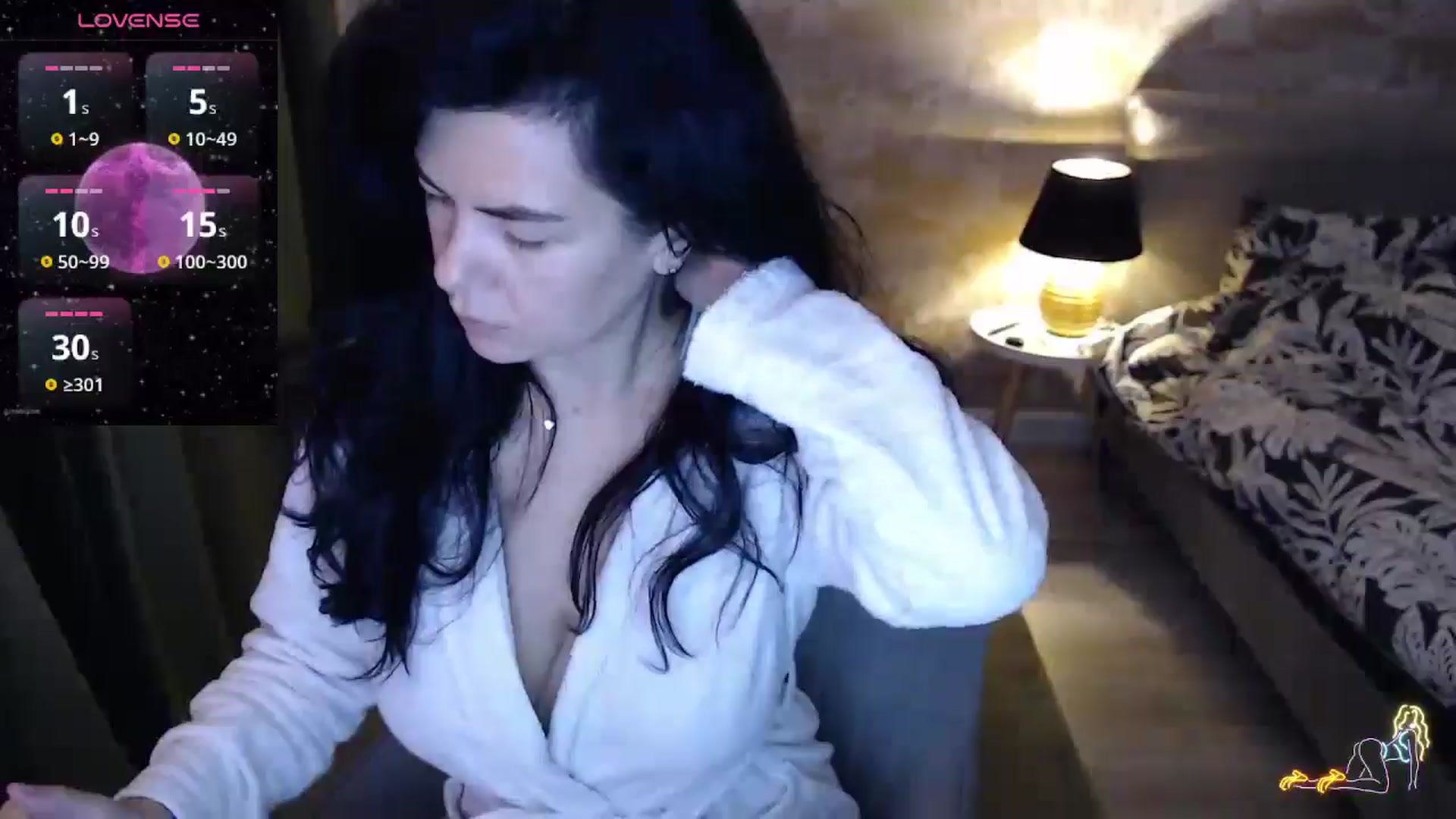 Gallery image thumbnail from Darkella's myfreecams stream on, 11/29/2024, 24:33 image 16 of 20