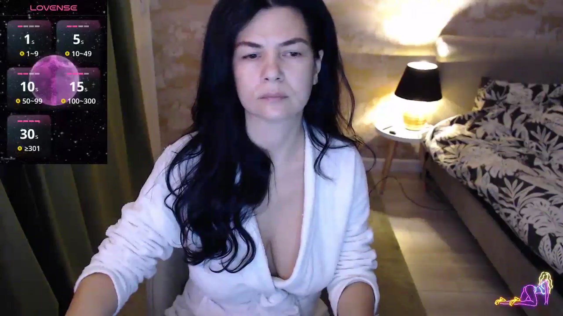 Gallery image thumbnail from Darkella's myfreecams stream on, 11/29/2024, 24:33 image 3 of 20
