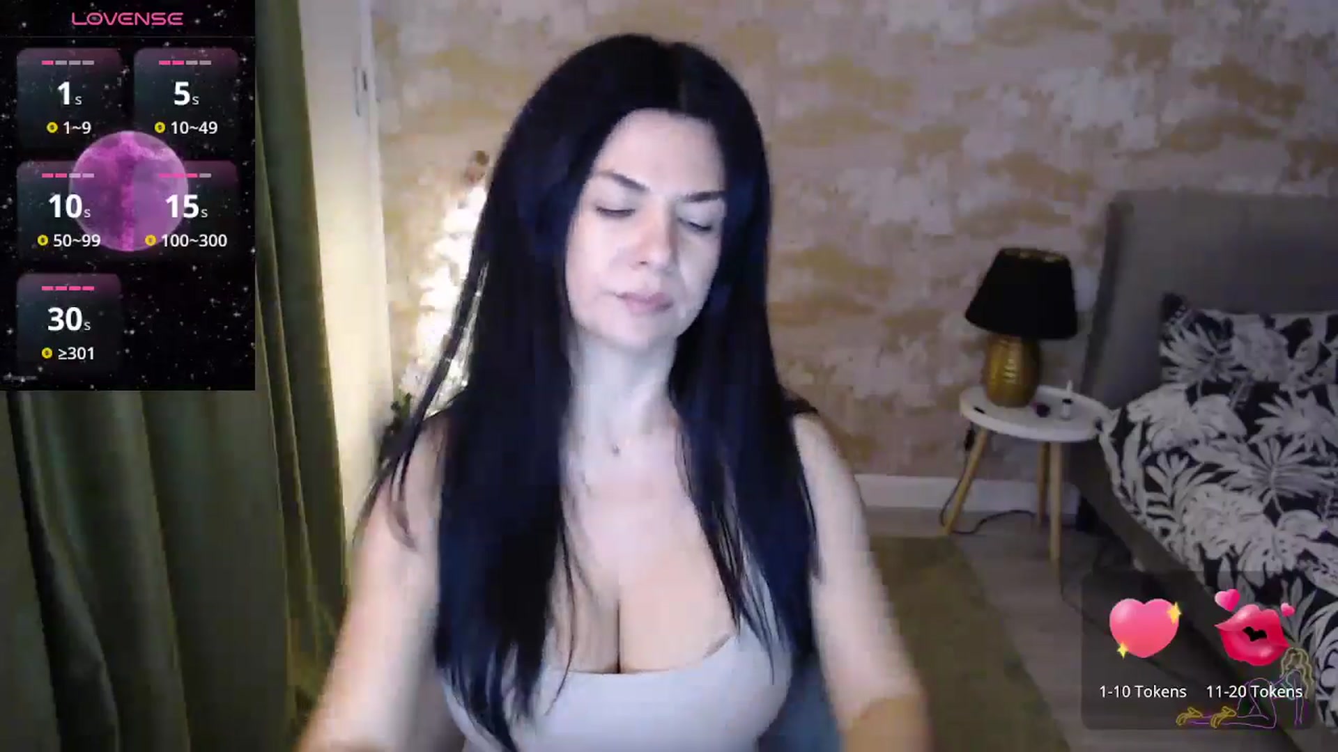 Gallery image thumbnail from Darkella's myfreecams stream on, 12/12/2024, 23:49 image 2 of 20