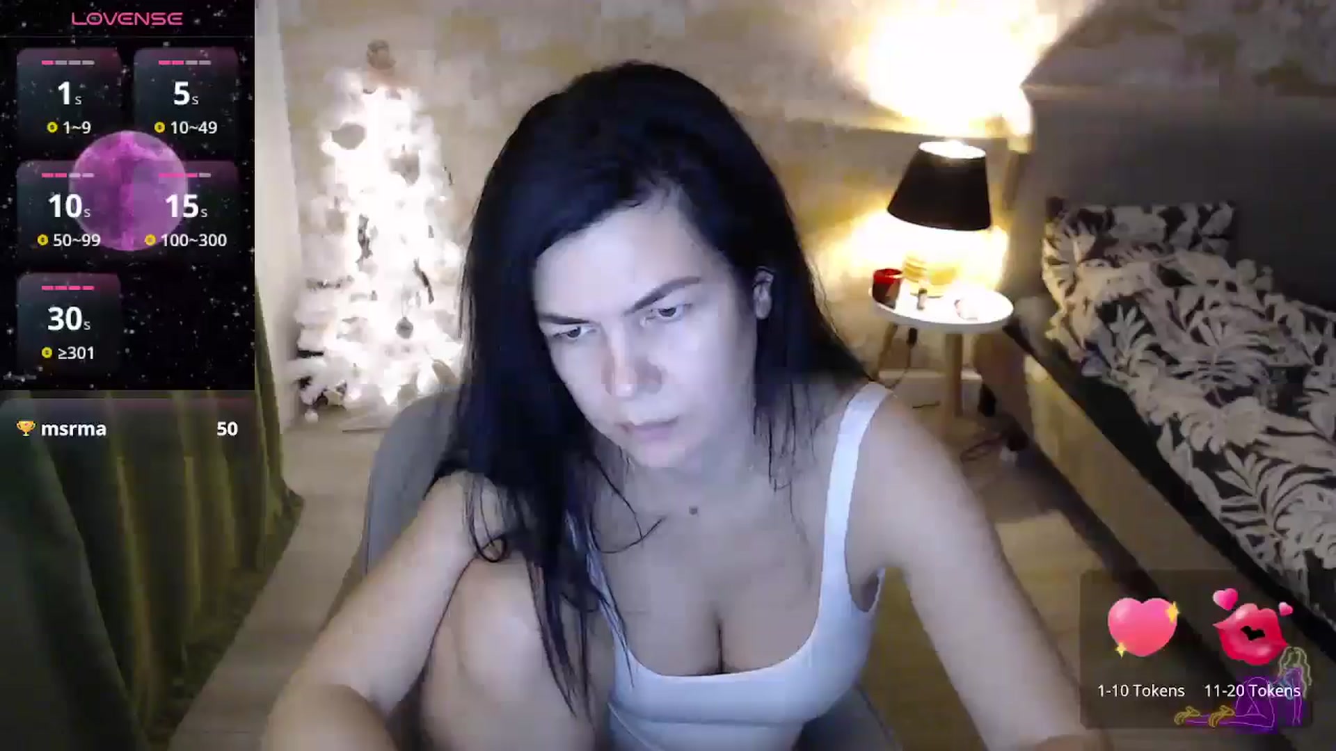 Gallery image thumbnail from Darkella's myfreecams stream on, 12/16/2024, 01:33 image 17 of 20