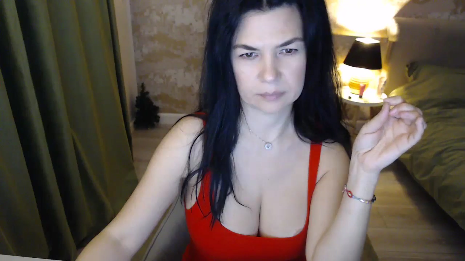 Gallery image thumbnail from Darkella's myfreecams stream on, 12/25/2024, 24:01 image 2 of 20