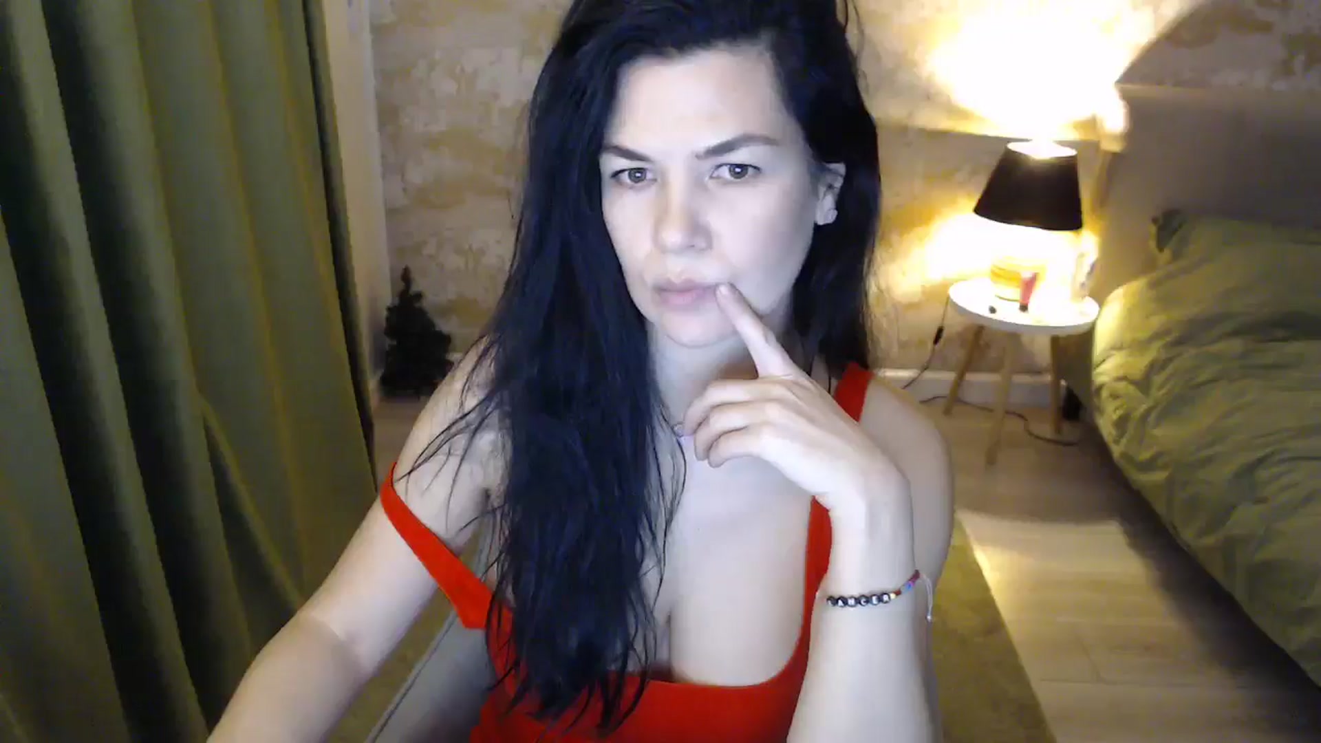 Gallery image thumbnail from Darkella's myfreecams stream on, 12/25/2024, 01:13 image 5 of 20