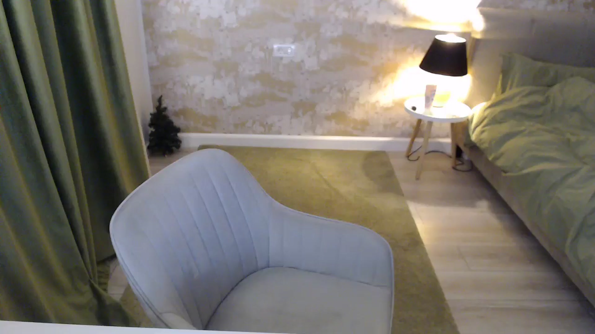 Gallery image thumbnail from Darkella's myfreecams stream on, 12/29/2024, 24:18 image 20 of 20