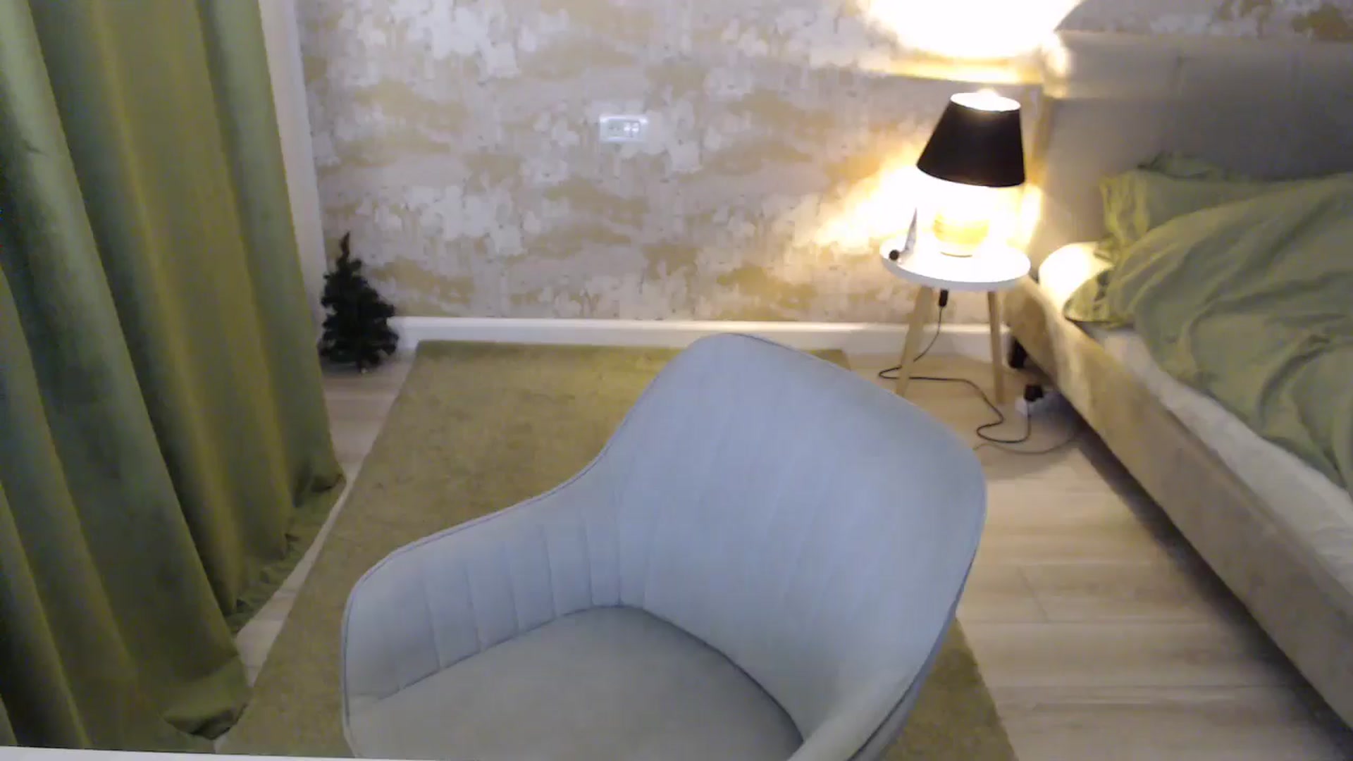 Gallery image thumbnail from Darkella's myfreecams stream on, 12/30/2024, 02:19 image 11 of 20