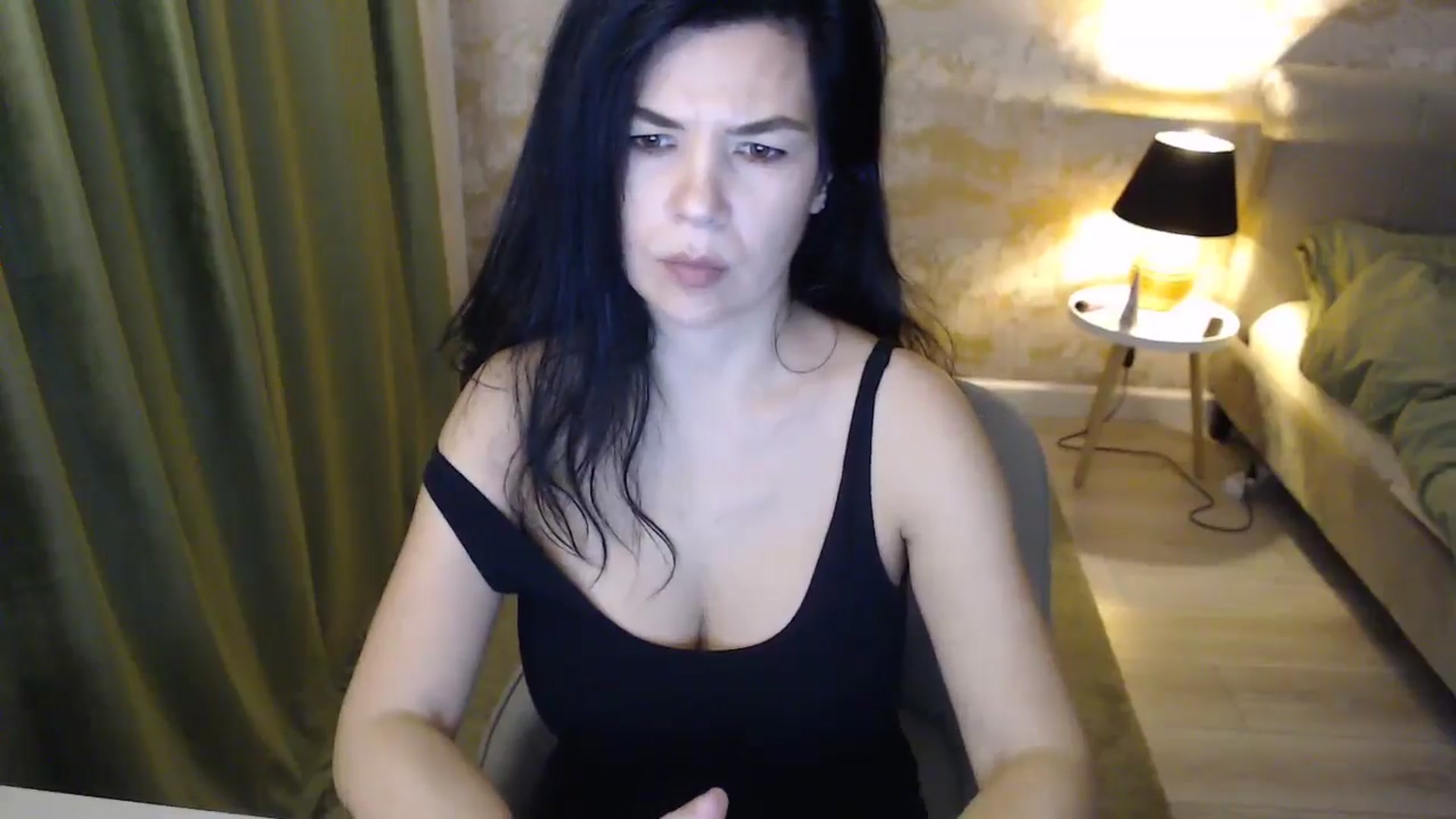 Gallery image thumbnail from Darkella's myfreecams stream on, 12/31/2024, 24:01 image 12 of 20