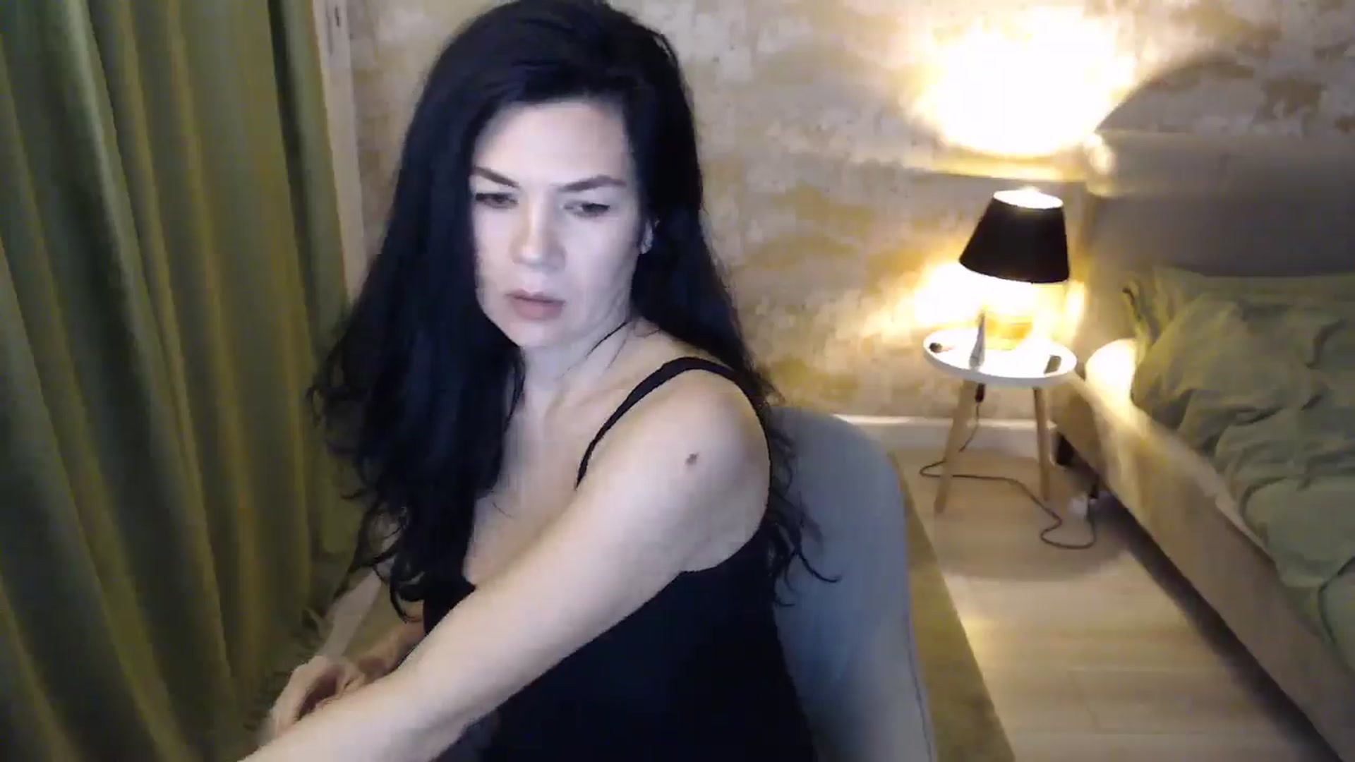Gallery image thumbnail from Darkella's myfreecams stream on, 12/31/2024, 24:01 image 16 of 20