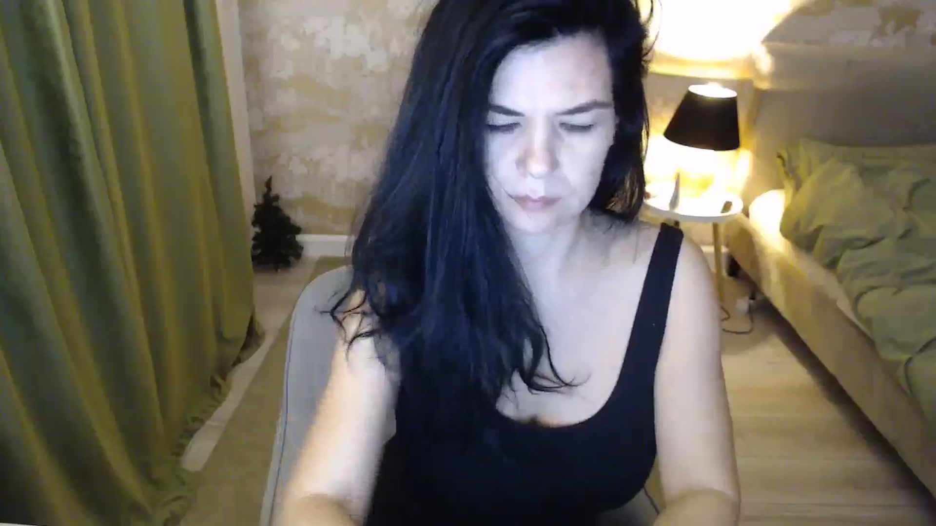 Gallery image thumbnail from Darkella's myfreecams stream on, 12/31/2024, 01:03 image 18 of 20