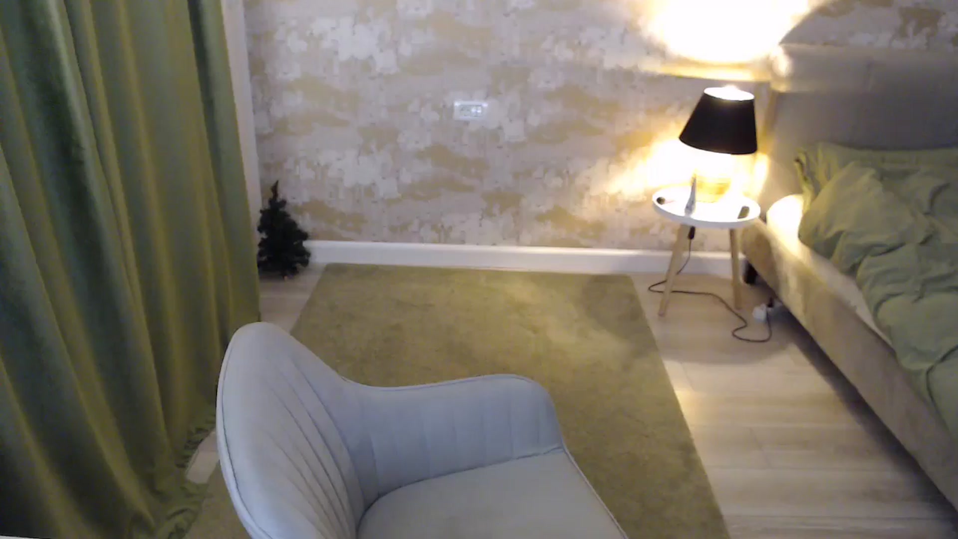 Gallery image thumbnail from Darkella's myfreecams stream on, 12/31/2024, 01:03 image 14 of 20