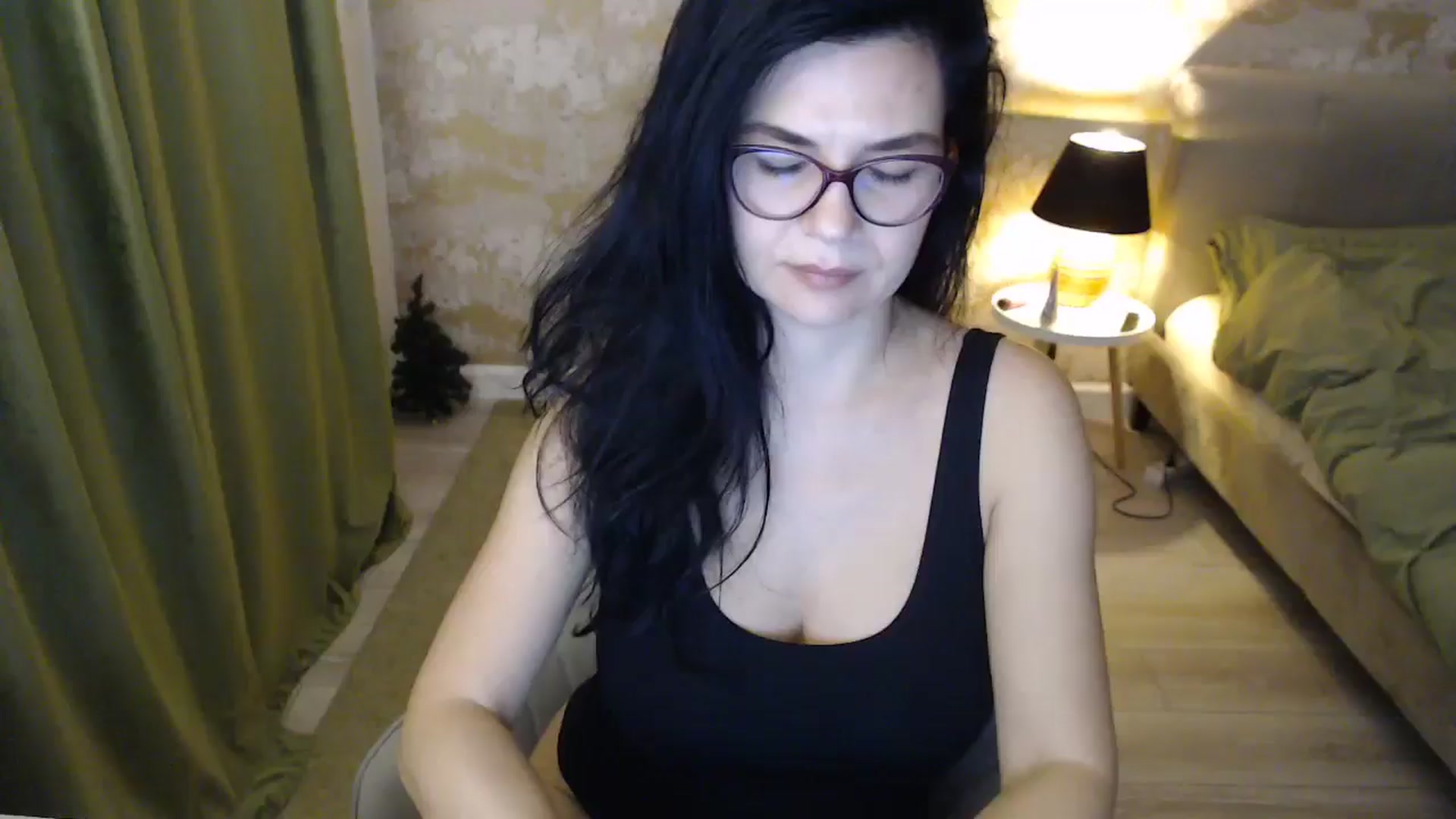 Gallery image thumbnail from Darkella's myfreecams stream on, 12/31/2024, 01:03 image 10 of 20