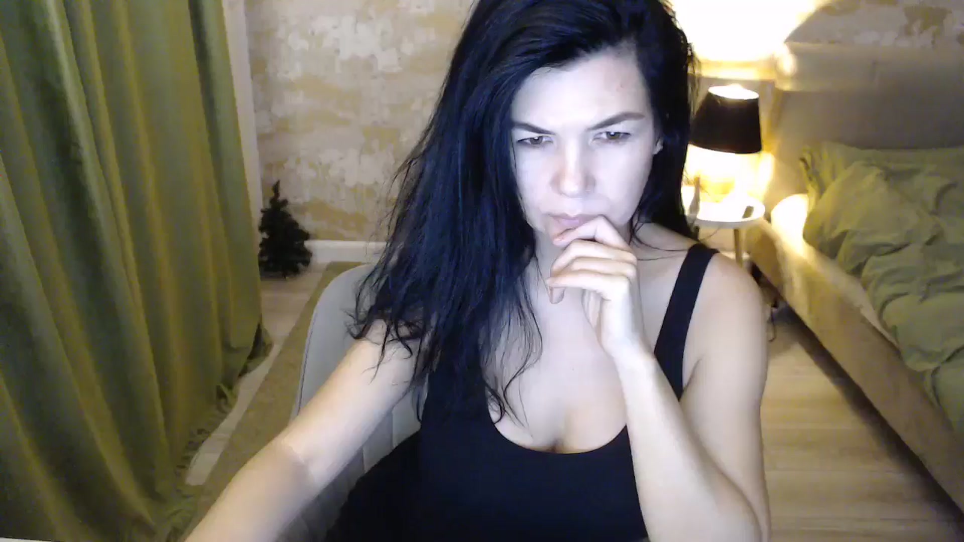 Gallery image thumbnail from Darkella's myfreecams stream on, 12/31/2024, 02:15 image 16 of 20
