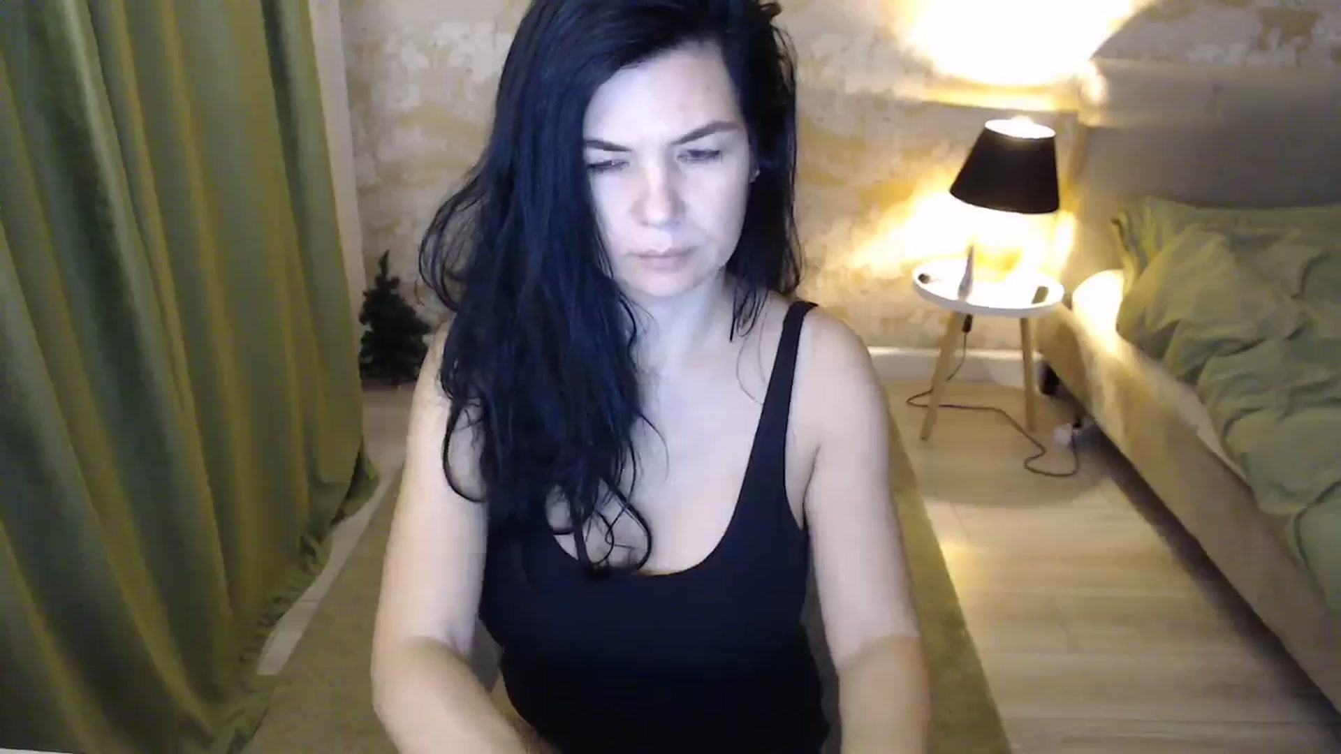 Gallery image thumbnail from Darkella's myfreecams stream on, 12/31/2024, 03:00 image 15 of 20