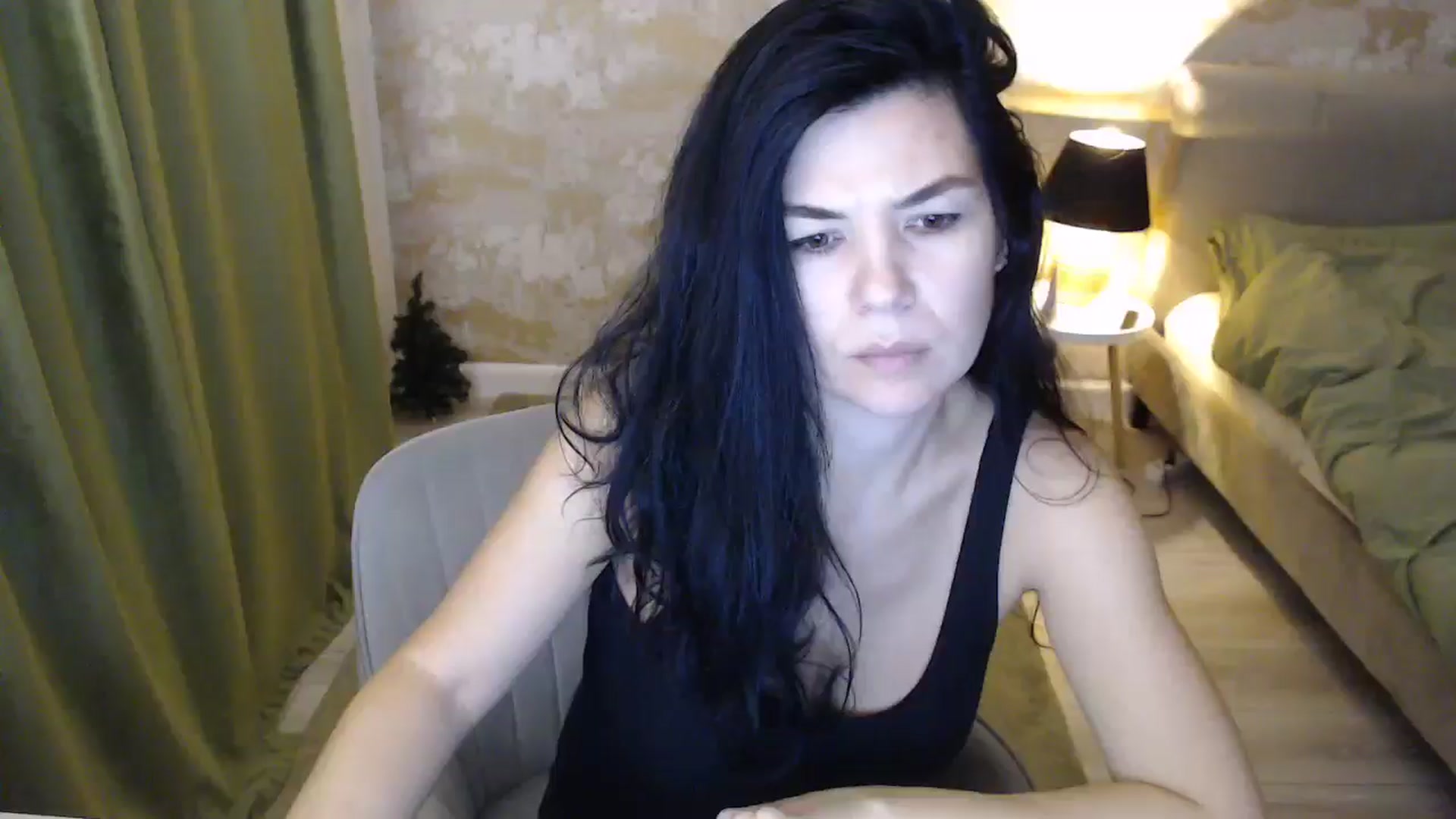 Gallery image thumbnail from Darkella's myfreecams stream on, 12/31/2024, 03:00 image 1 of 20