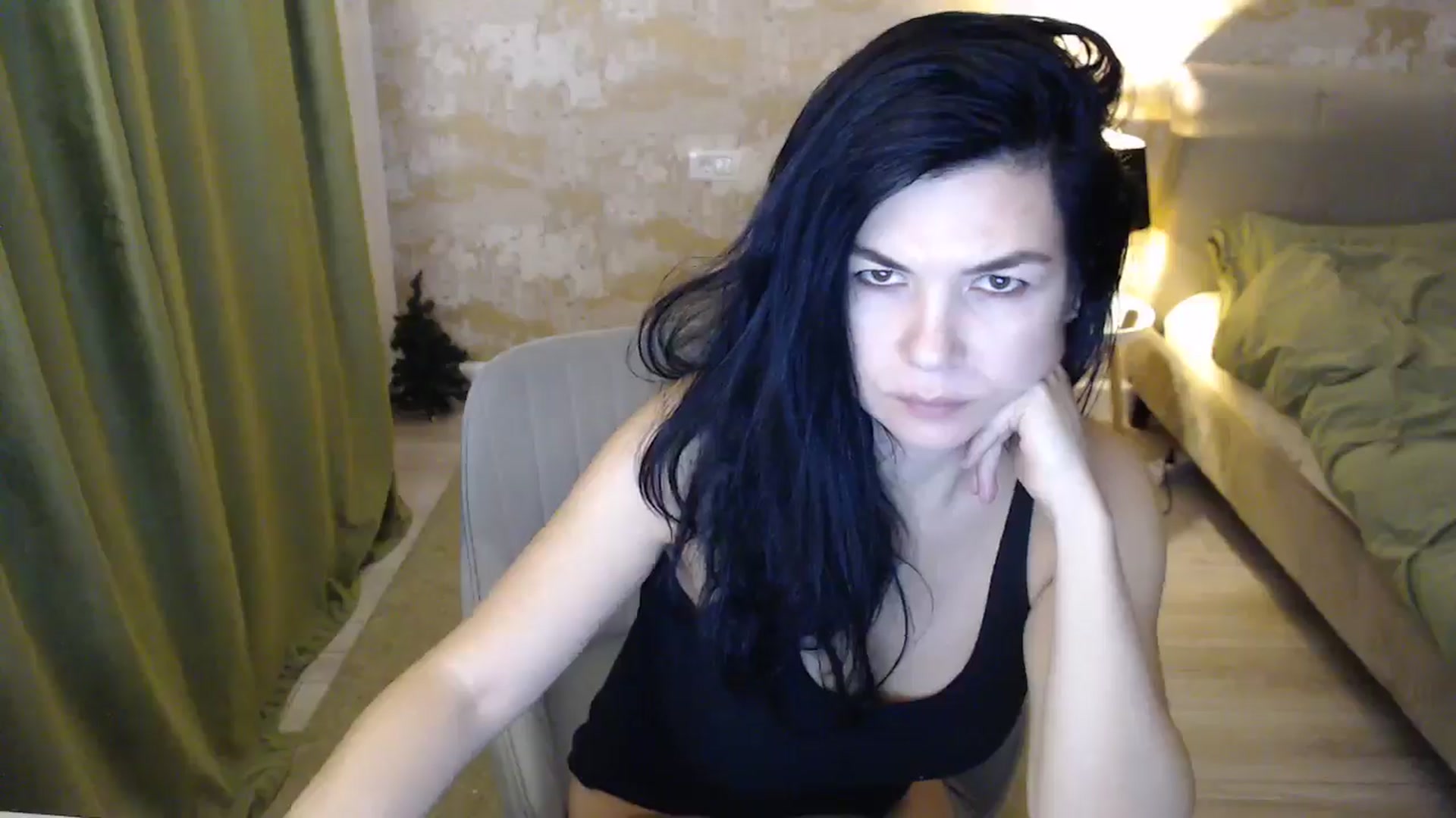 Gallery image thumbnail from Darkella's myfreecams stream on, 12/31/2024, 03:00 image 10 of 20