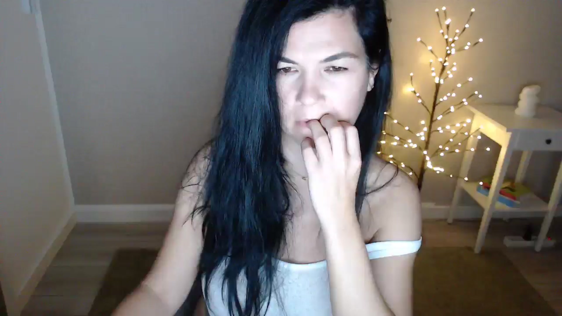 Gallery image thumbnail from Darkella's myfreecams stream on, 01/13/2025, 24:01 image 11 of 20