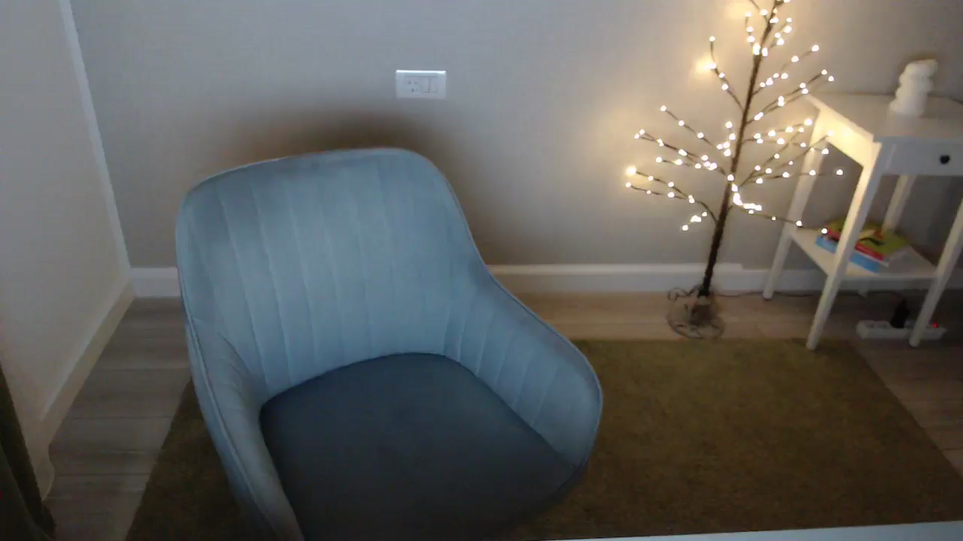 Gallery image thumbnail from Darkella's myfreecams stream on, 01/13/2025, 24:18 image 13 of 20
