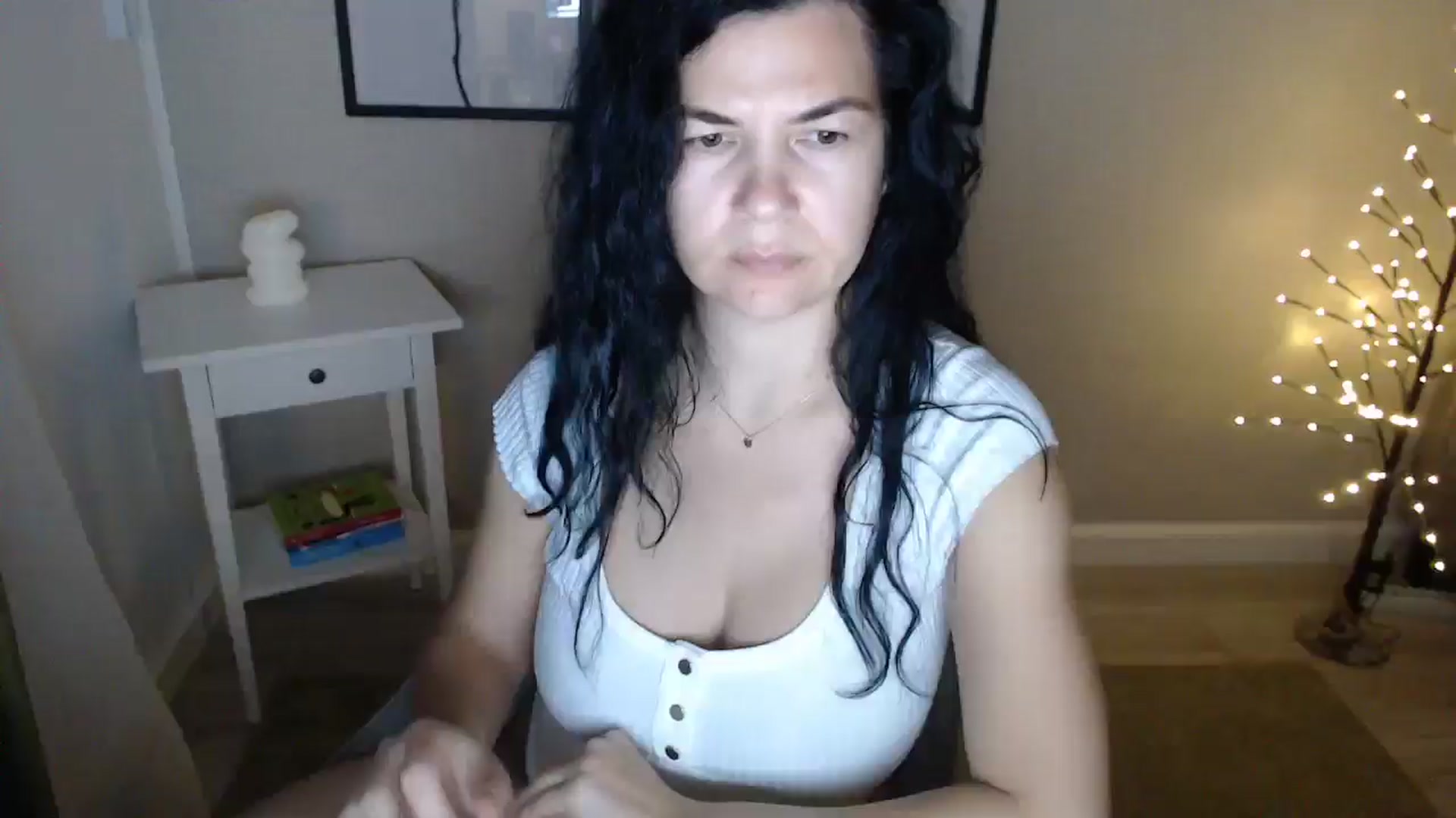 Gallery image thumbnail from Darkella's myfreecams stream on, 01/14/2025, 23:34 image 3 of 20