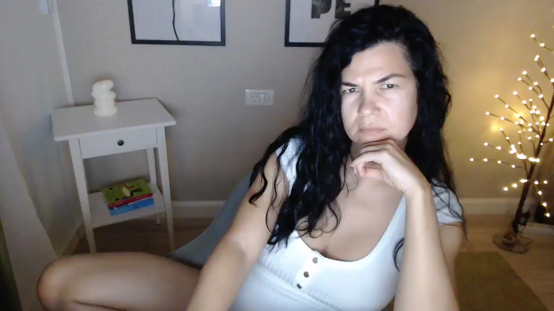 Gallery image thumbnail from Darkella's myfreecams stream on, 01/14/2025, 23:34 image 8 of 20