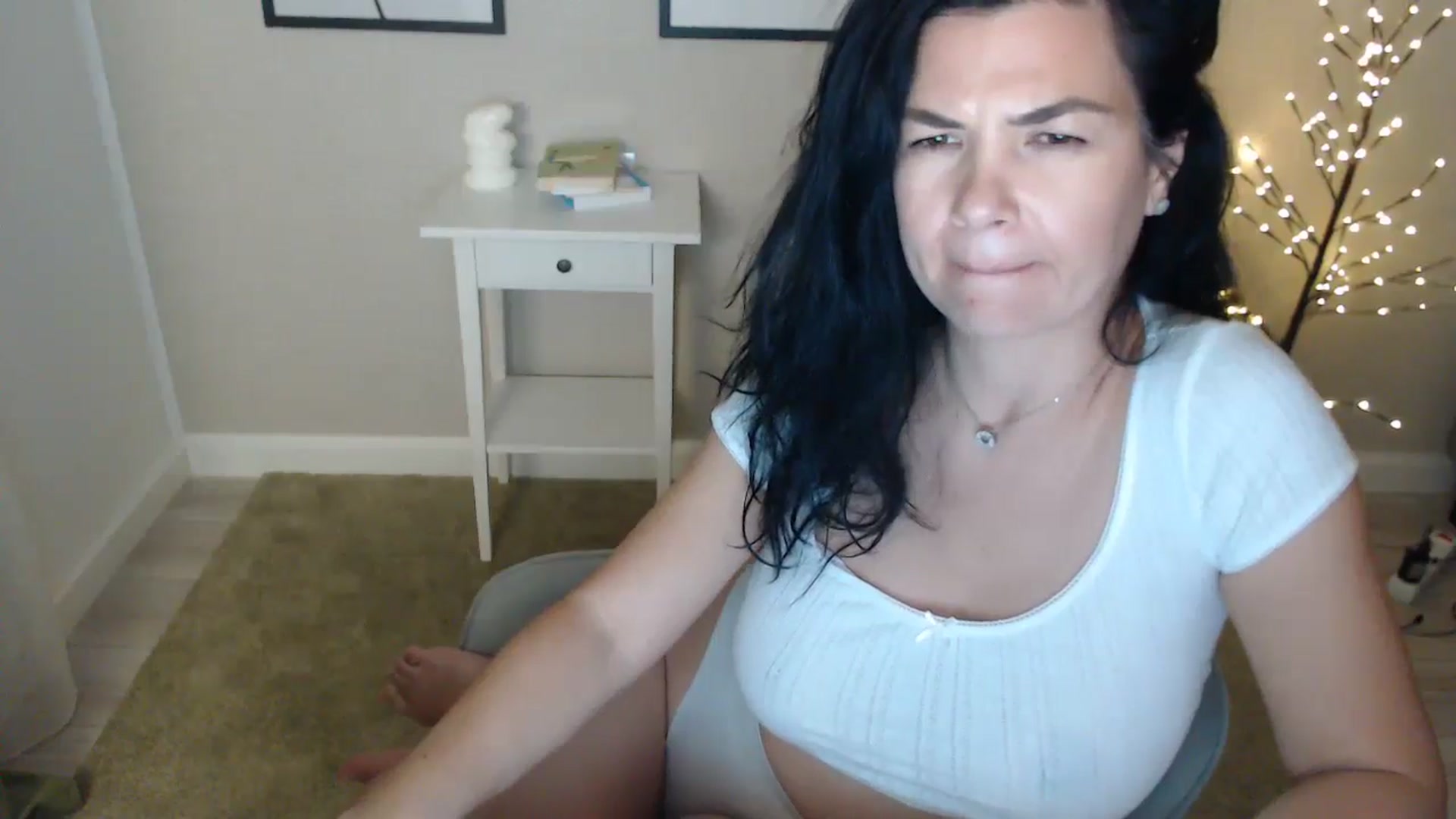 Gallery image thumbnail from Darkella's myfreecams stream on, 01/16/2025, 24:00 image 19 of 20
