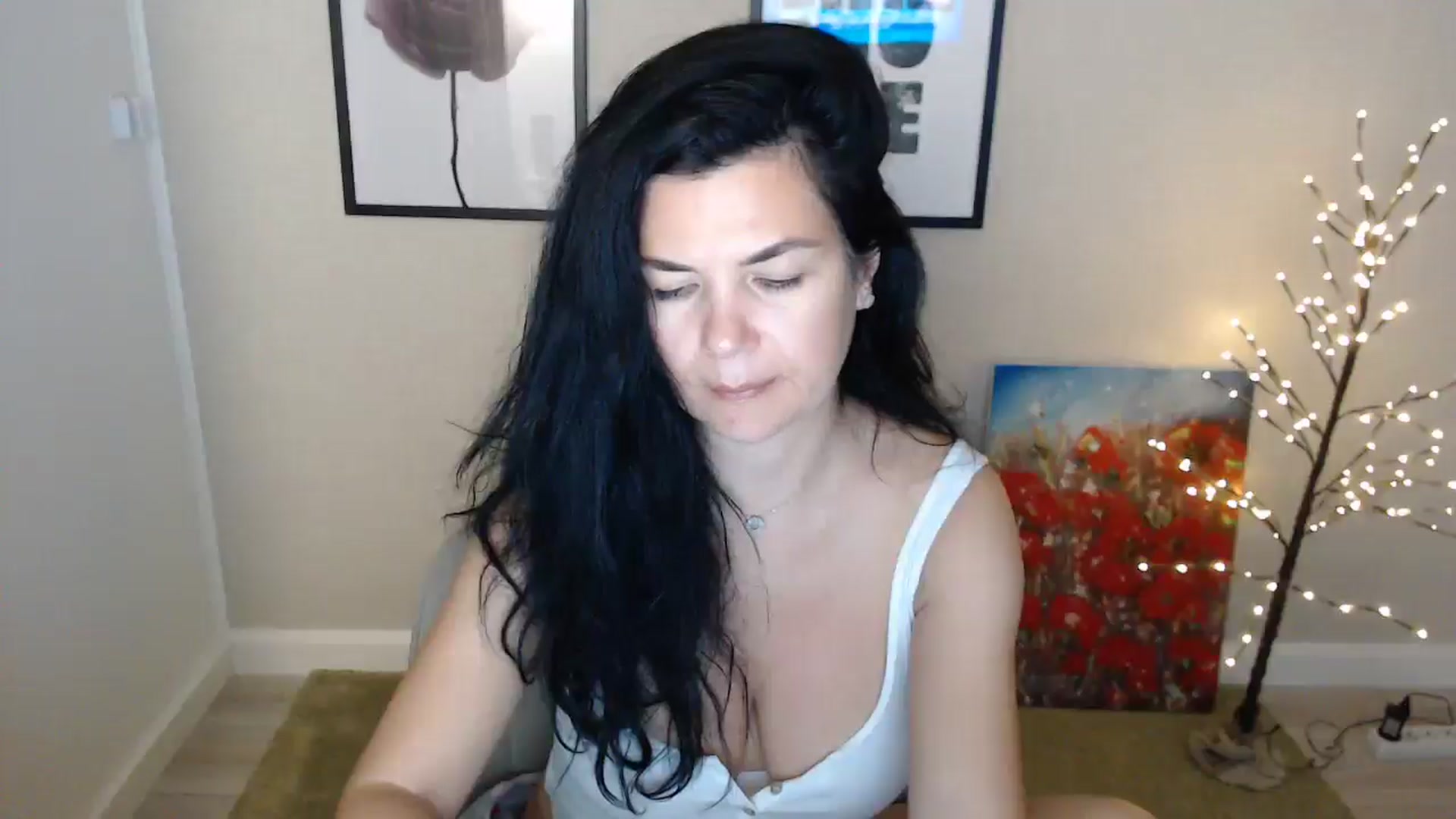 Gallery image thumbnail from Darkella's myfreecams stream on, 01/17/2025, 01:01 image 7 of 20
