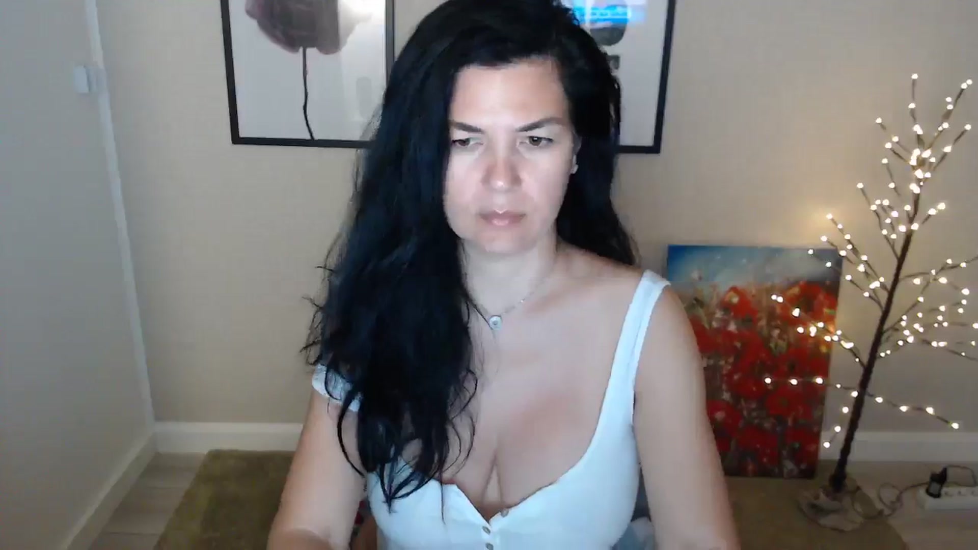 Gallery image thumbnail from Darkella's myfreecams stream on, 01/17/2025, 01:01 image 9 of 20