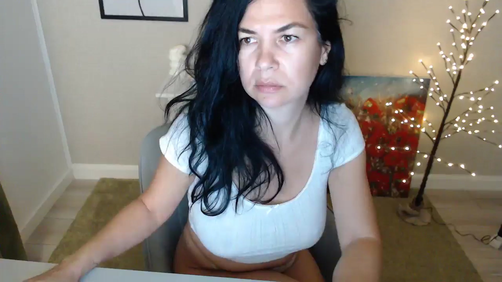Gallery image thumbnail from Darkella's myfreecams stream on, 01/18/2025, 01:32 image 7 of 20