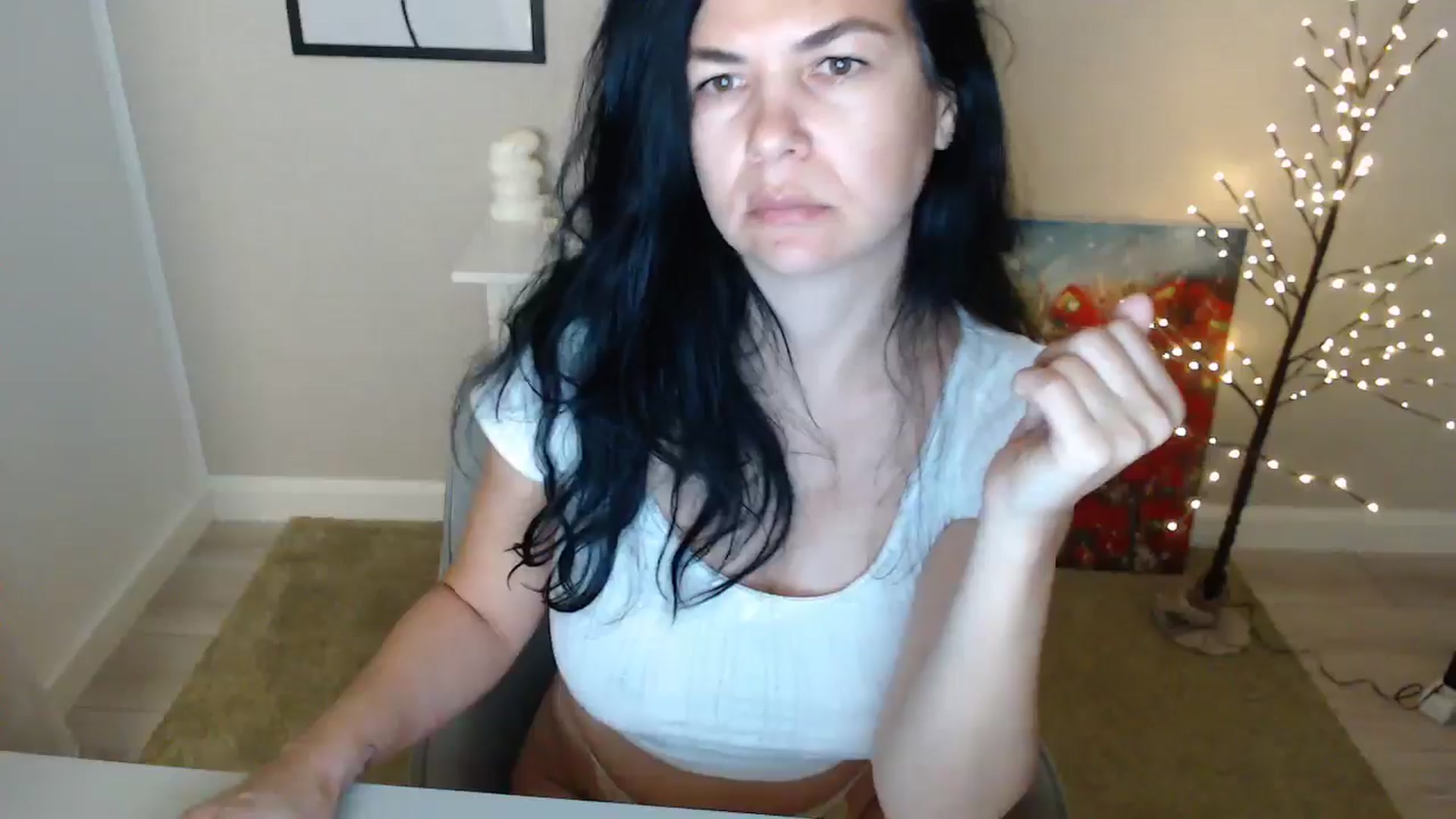 Gallery image thumbnail from Darkella's myfreecams stream on, 01/18/2025, 01:32 image 9 of 20