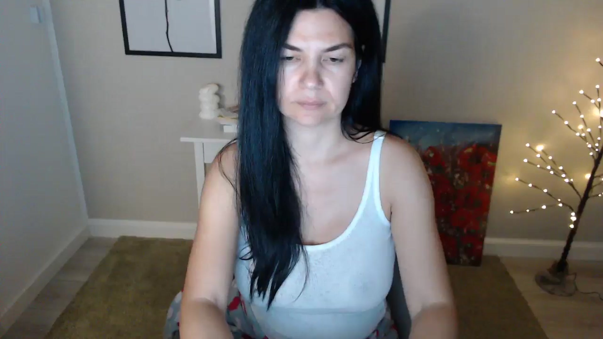 Gallery image thumbnail from Darkella's myfreecams stream on, 01/19/2025, 01:25 image 5 of 20